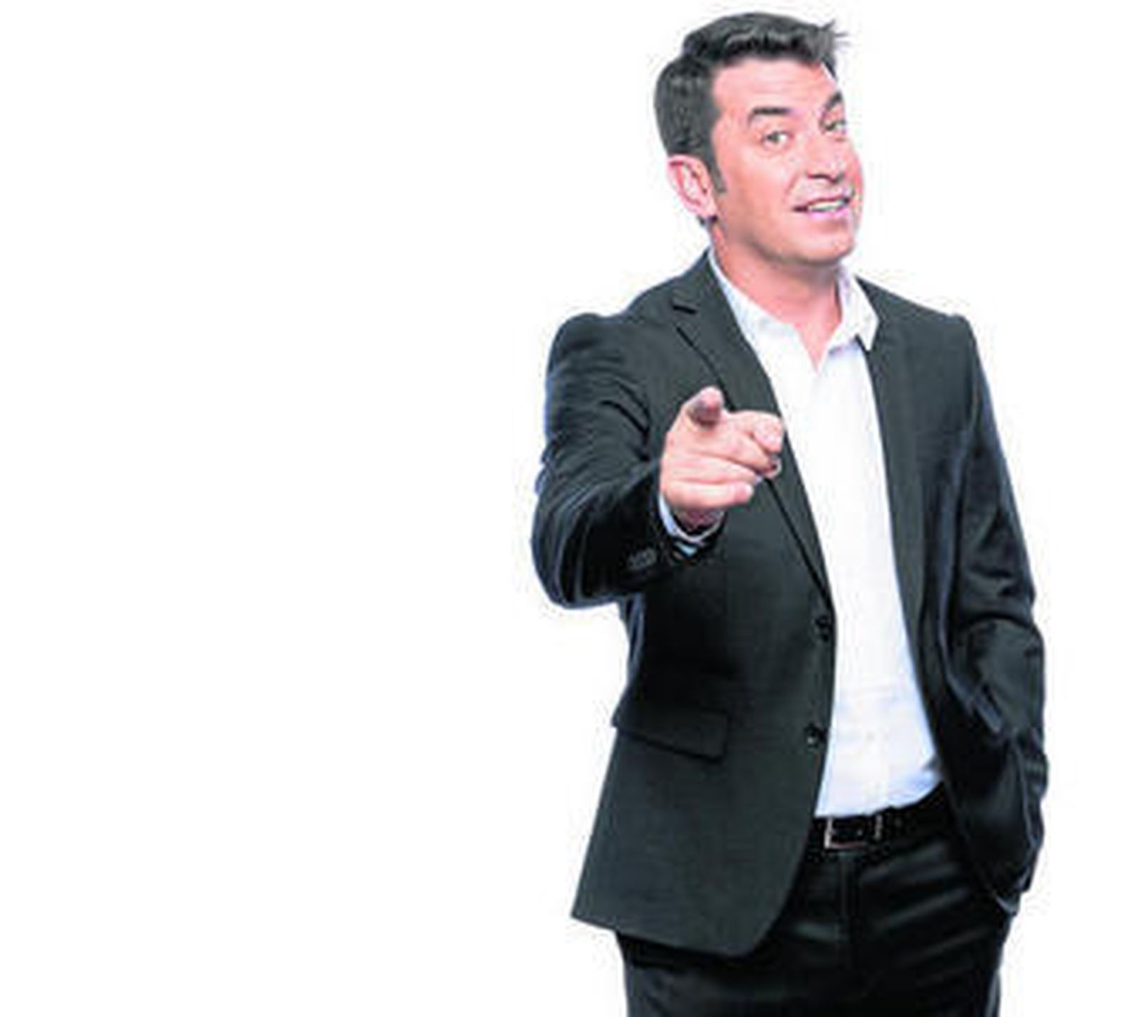 Arturo Valls, que conduce el concurso 'Ahora caigo' en A-3, se ha ganado a pulso la etiqueta de presentador divertido.