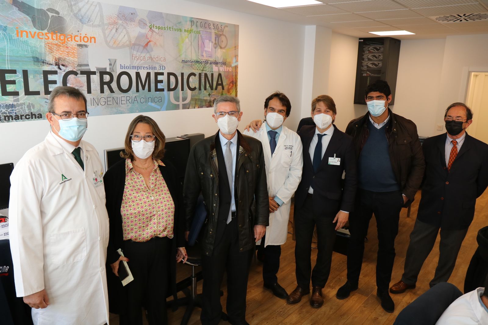 Una de las salas del servicio de Electromedicina e Ingeniería Clínica.