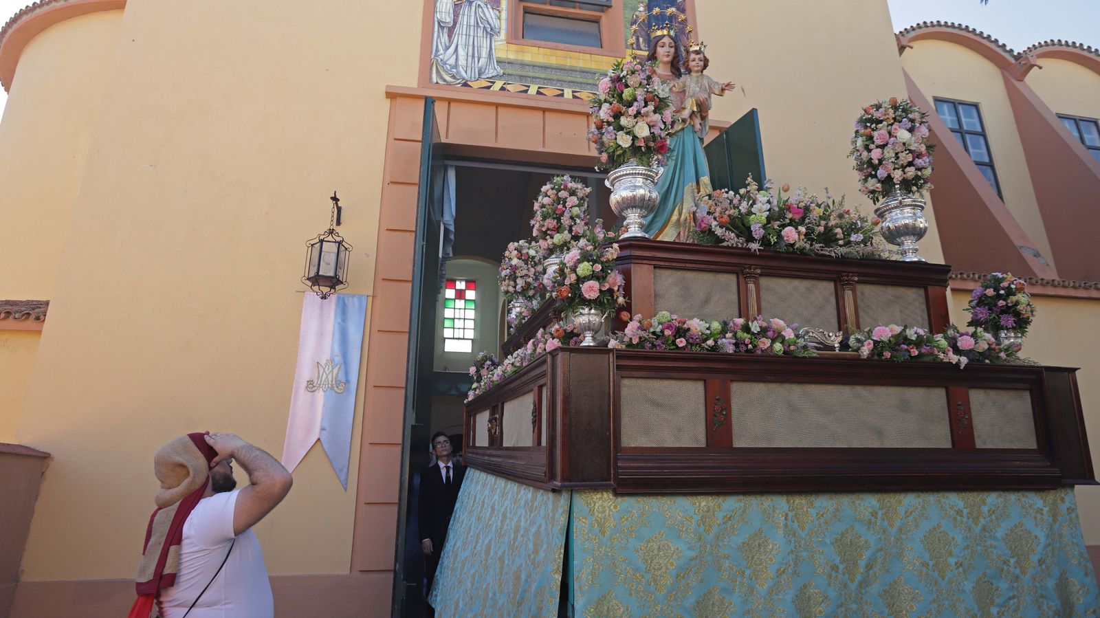 Fotos de la procesión de María Auxiliadora en La Línea