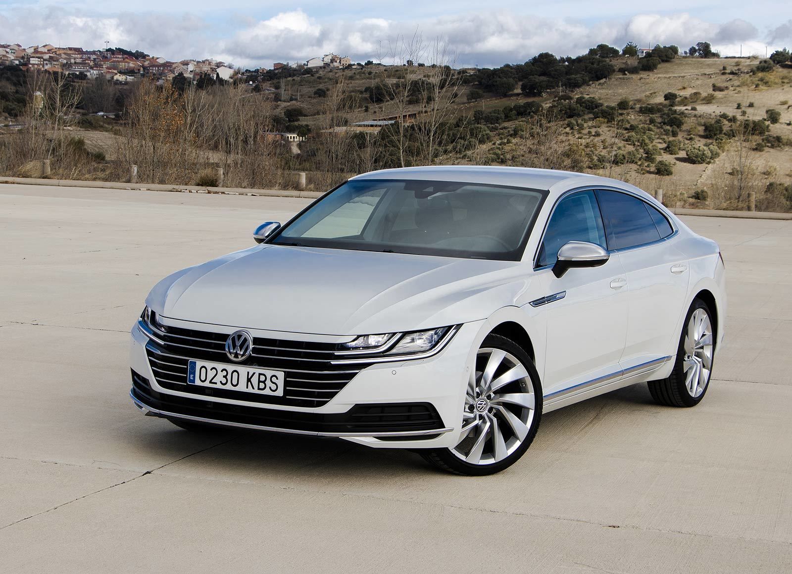 Así es el Volkswagen Arteon, foto a foto