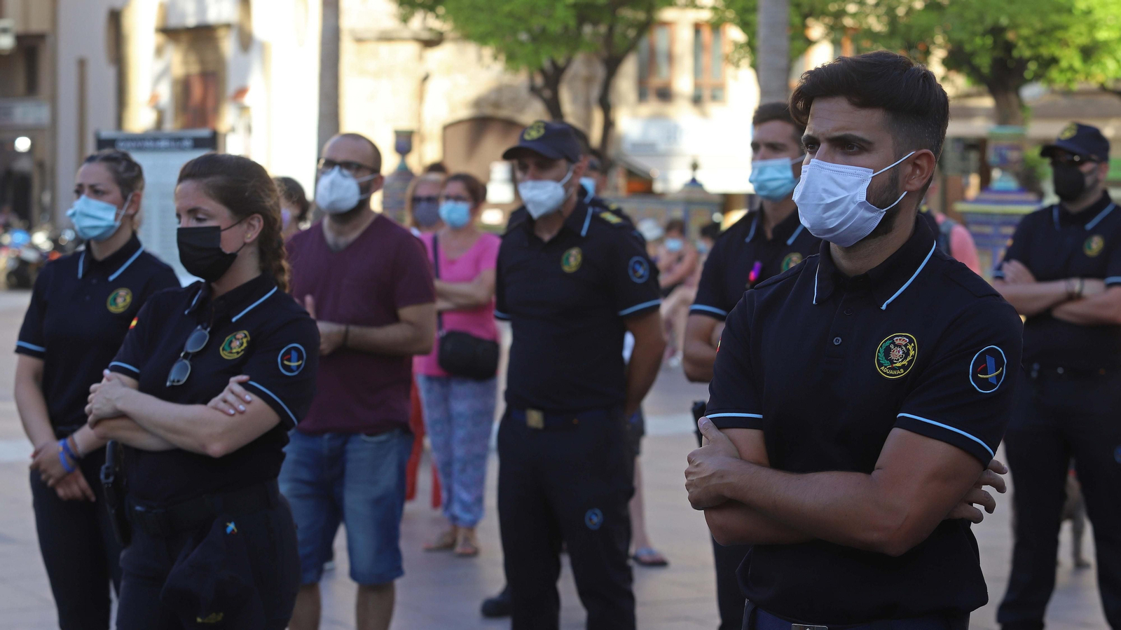 Fotos de la concentración en homenaje a José Luis Domínguez Iborra en Algeciras
