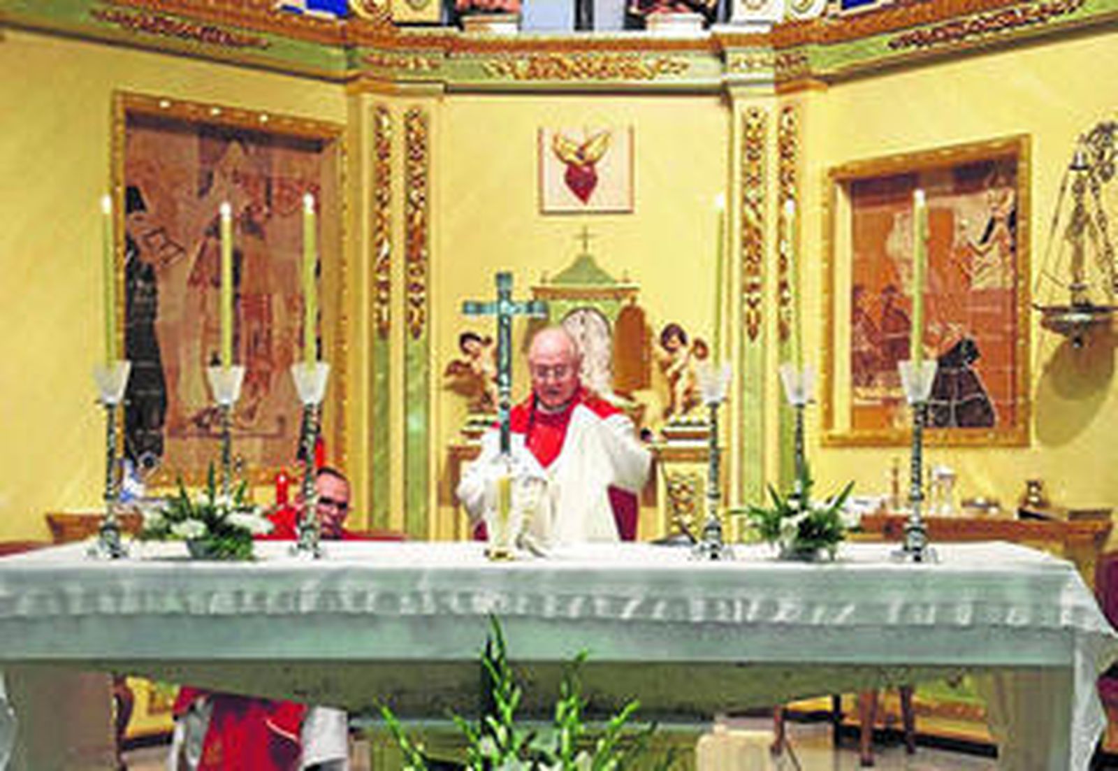 Momento de la consagración de esta Iglesia.