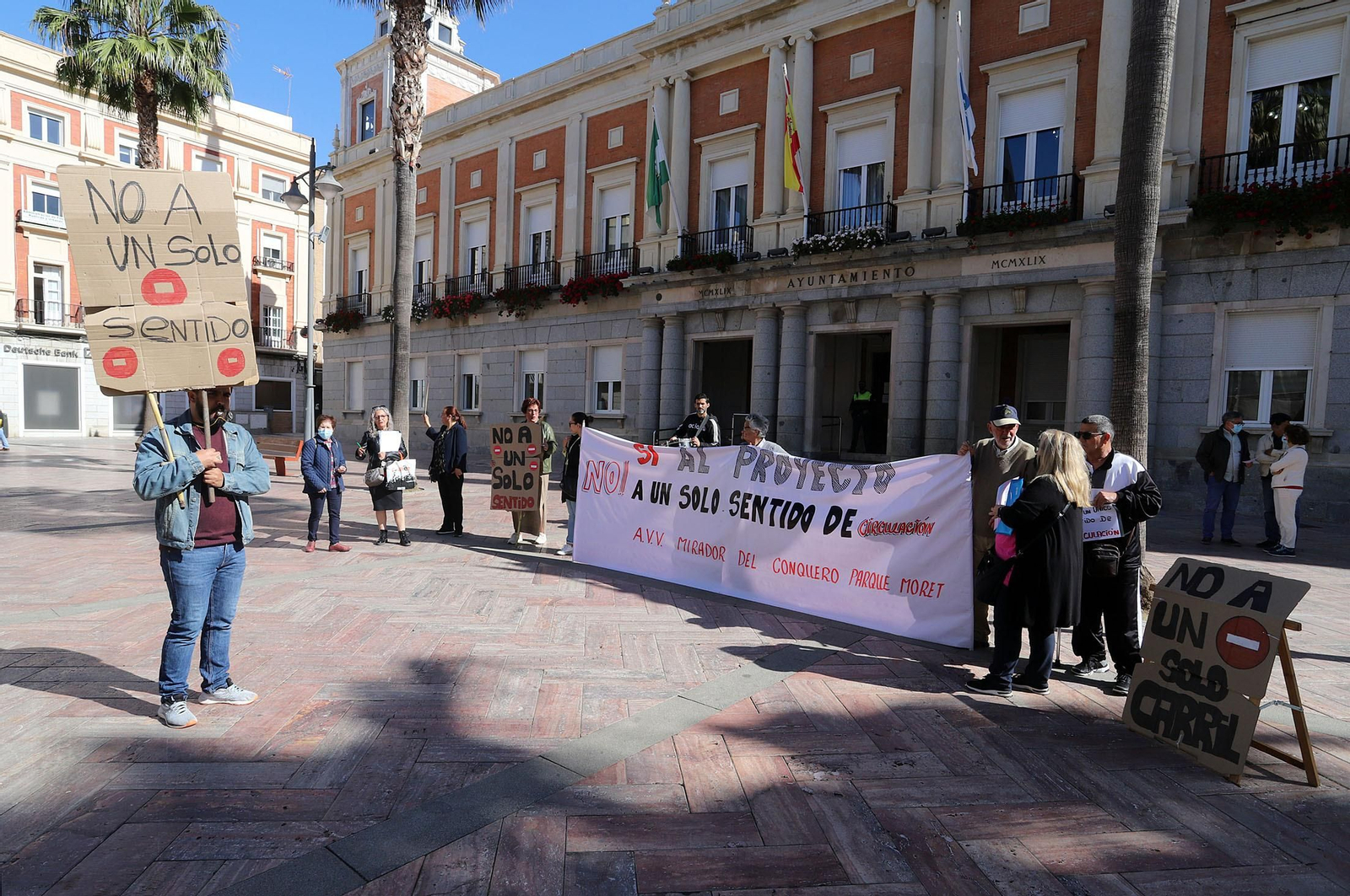 Imágenes del pleno celebrado en el Ayuntamiento de Huelva