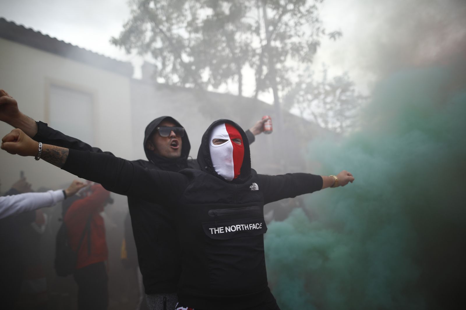 Así fue el recibimiento al Granada CF en el campo del Mirandés