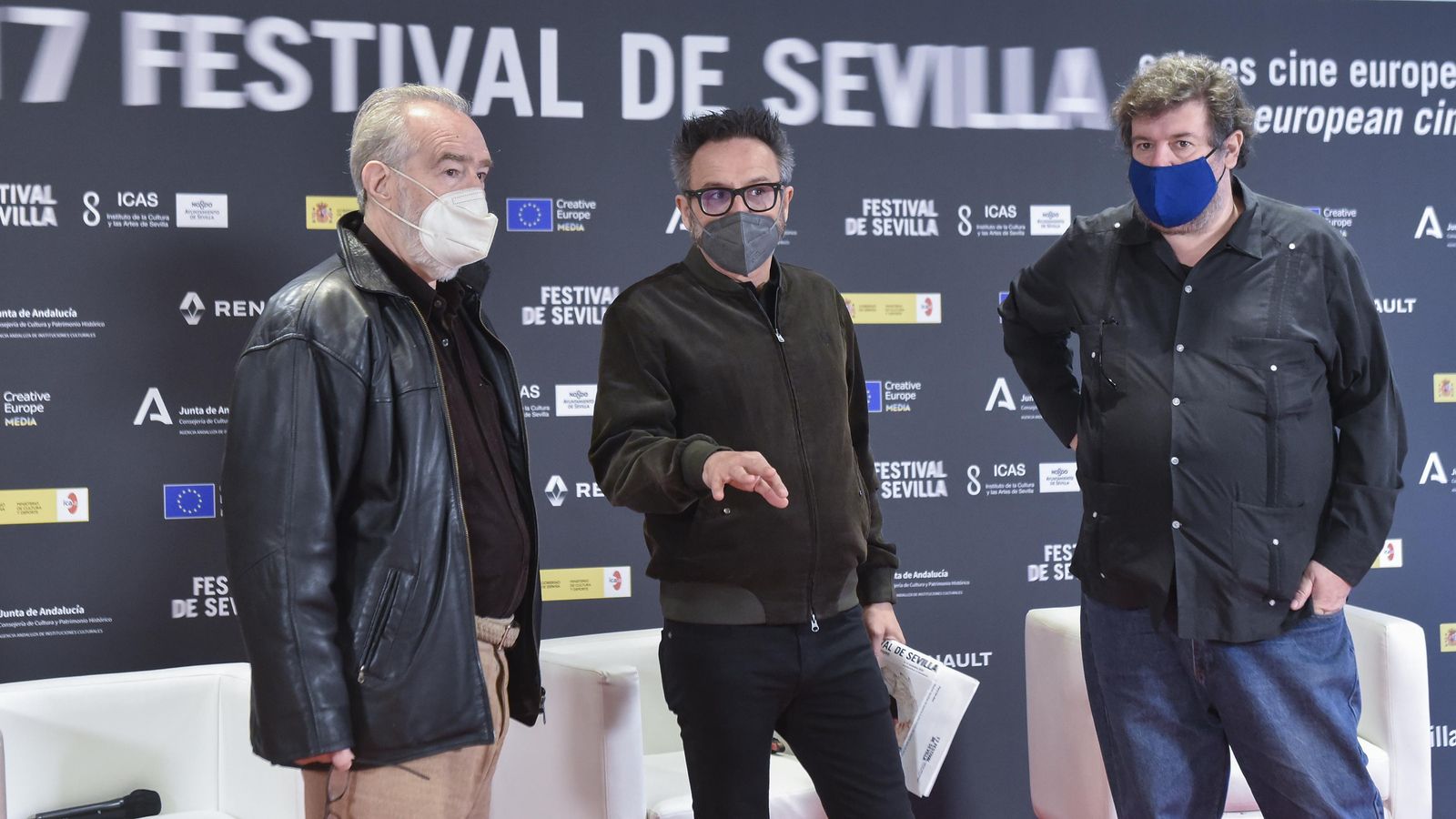 Gonzalo García Pelayo, José Luis Cienfuegos y Pedro G. Romero en la sede del Festival.