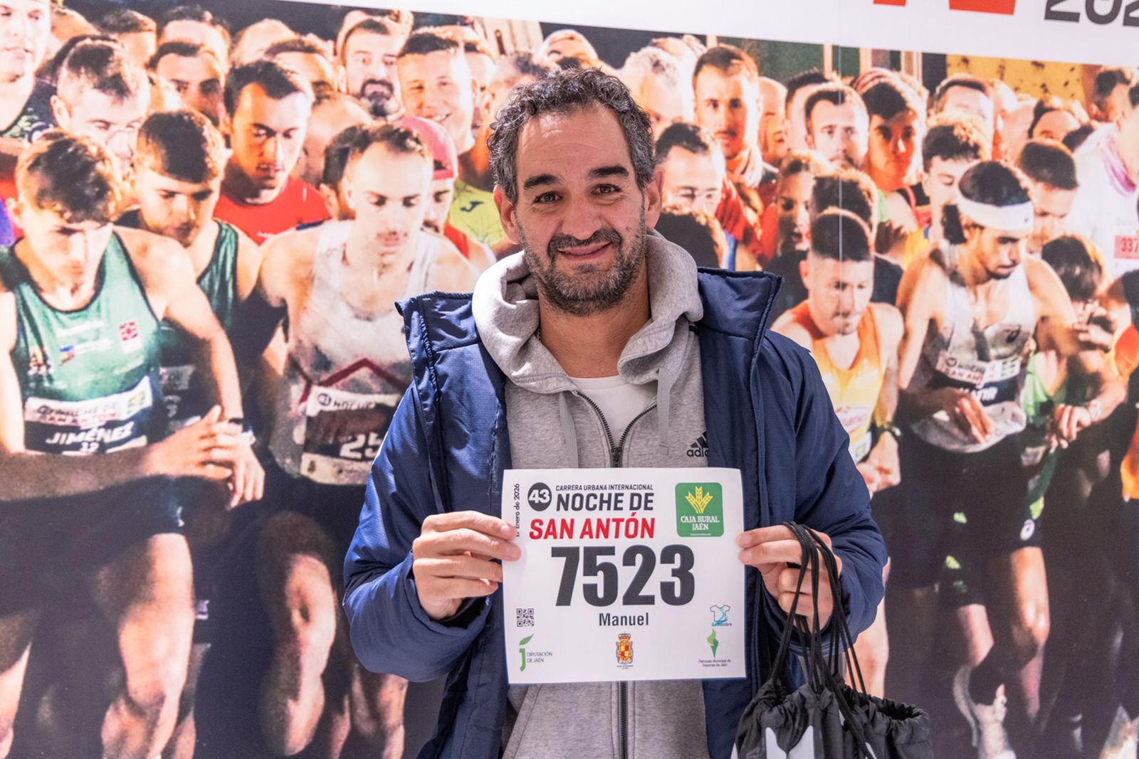 El pistoletazo de salida de la recogida de dorsales de la Carrera de San Antón 2026
