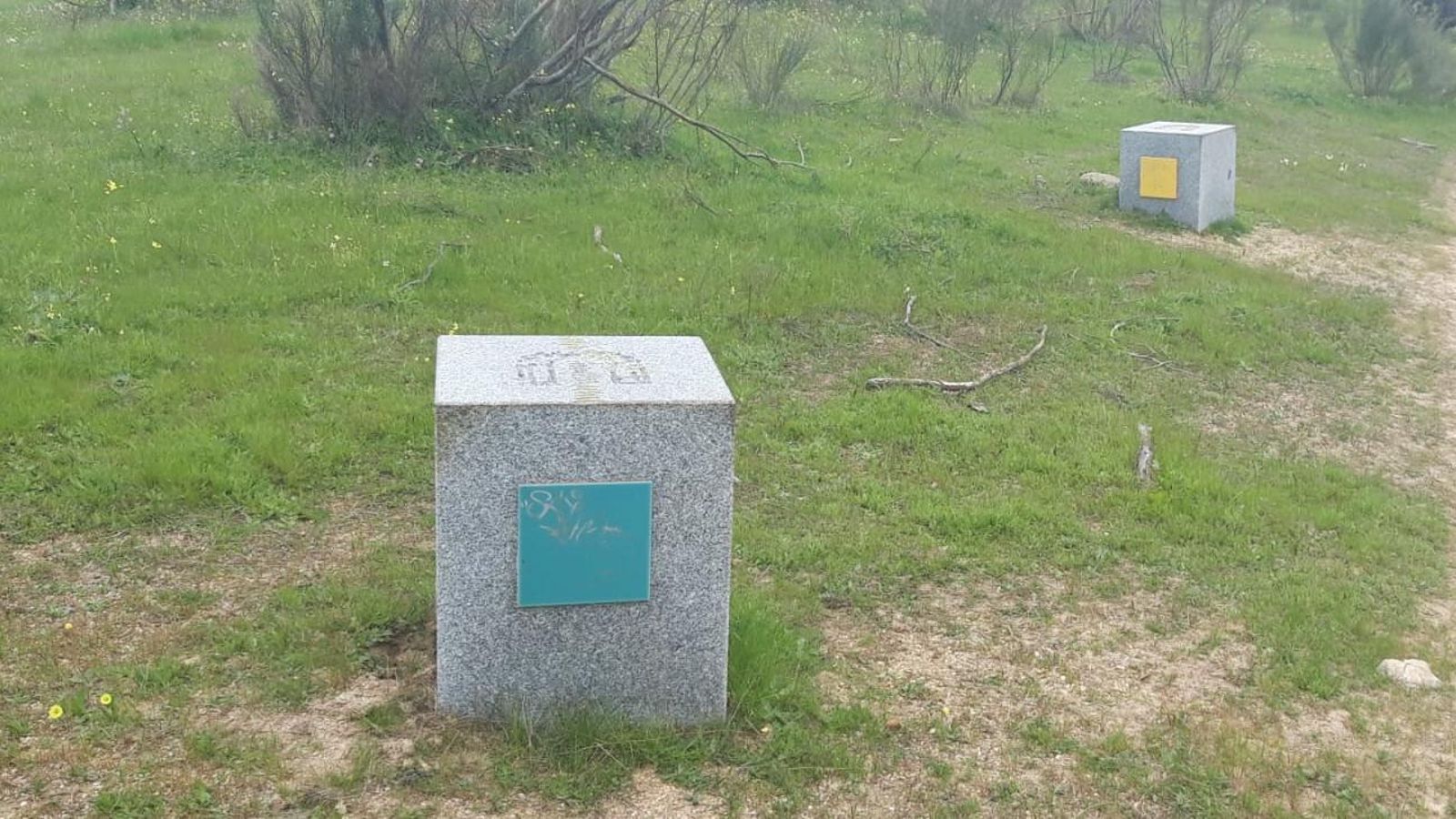 Los mojones que se encontrará el peregrino en el recorrido por Extremadura.