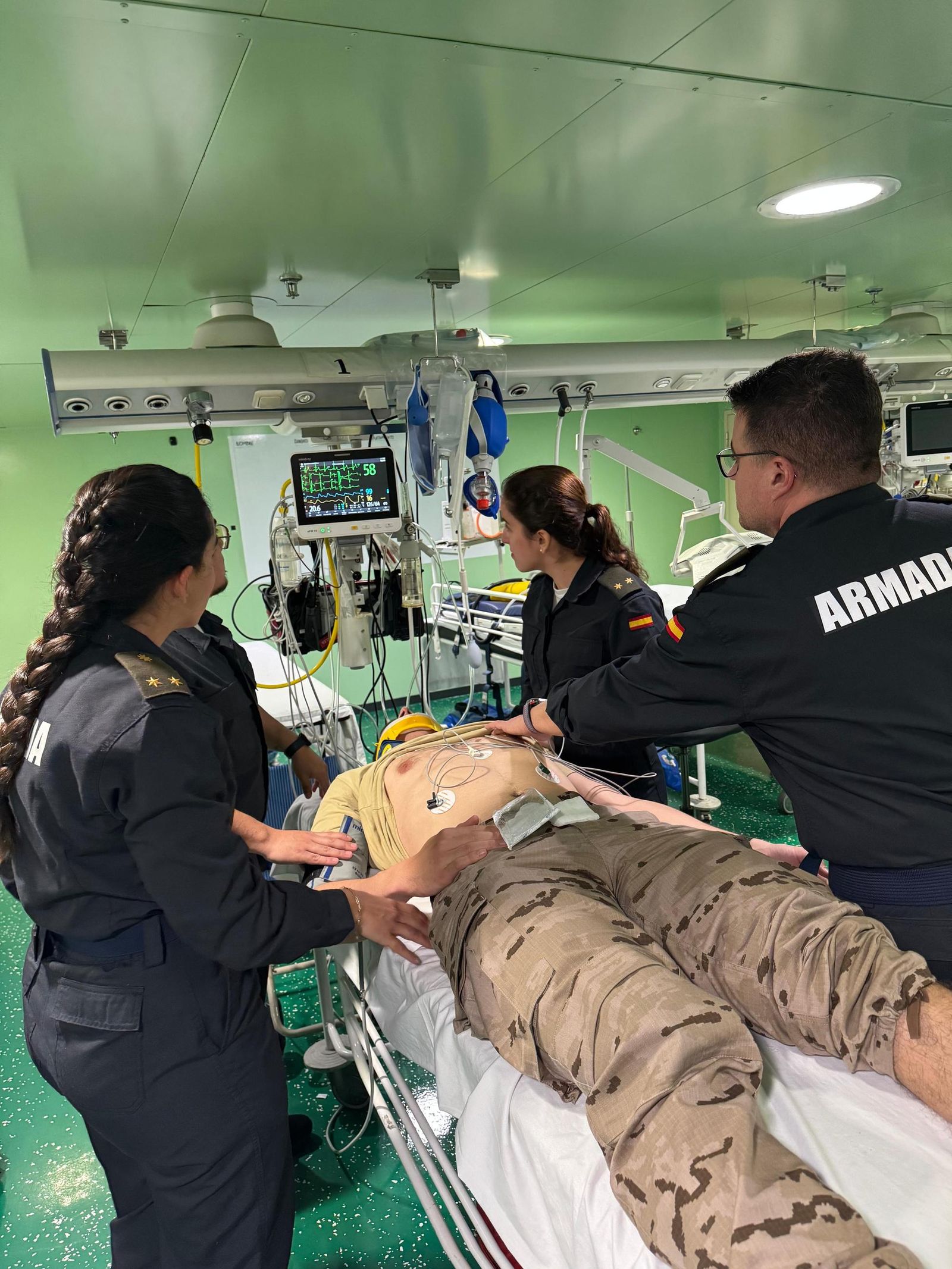 Las fotos del mayor ejercicio de los últimos años en el Estrecho de Gibraltar y el Golfo de Cádiz de la Armada y la OTAN
