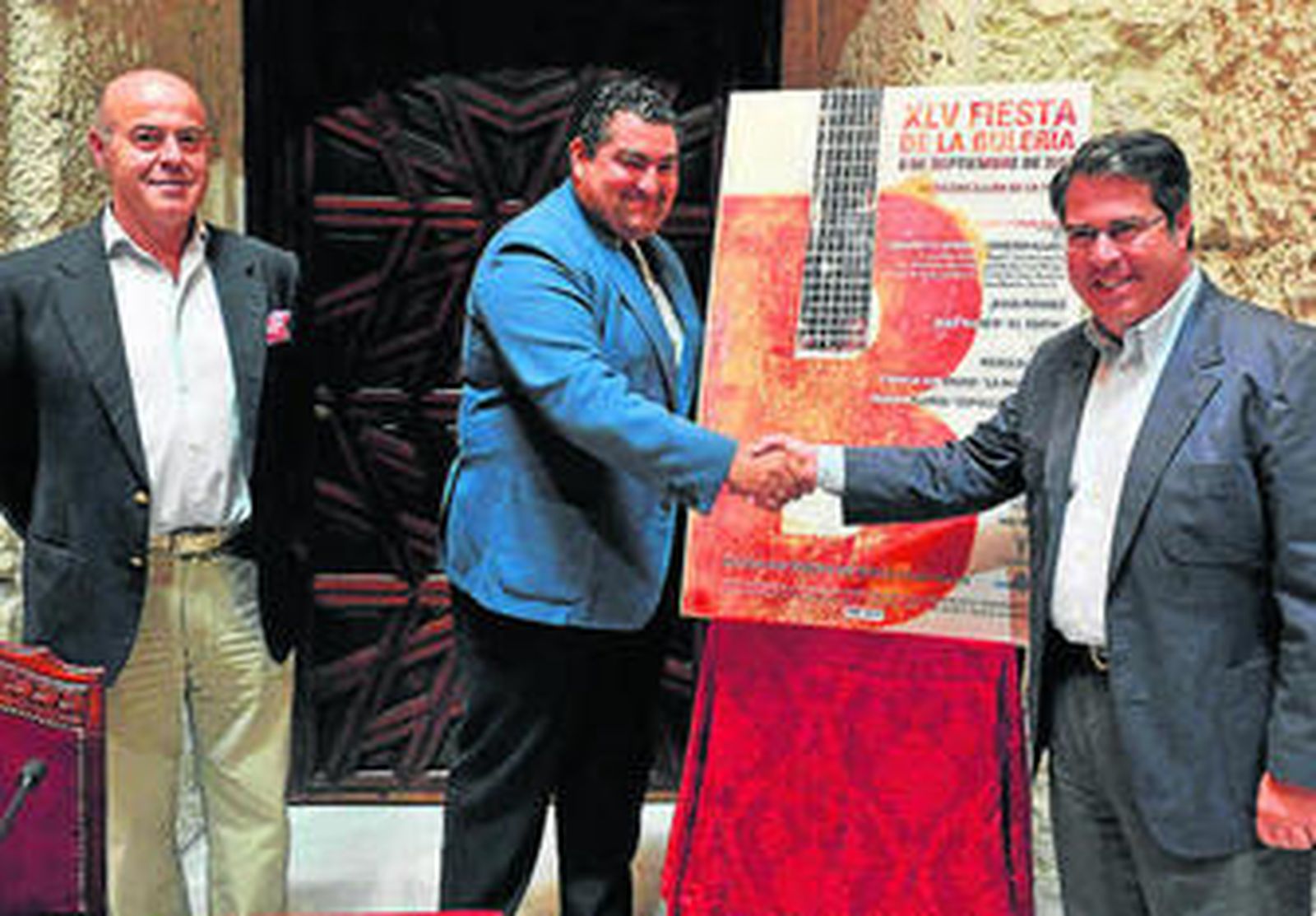 Gregorio Serrano acogió a los representantes jerezanos en el Consistorio.