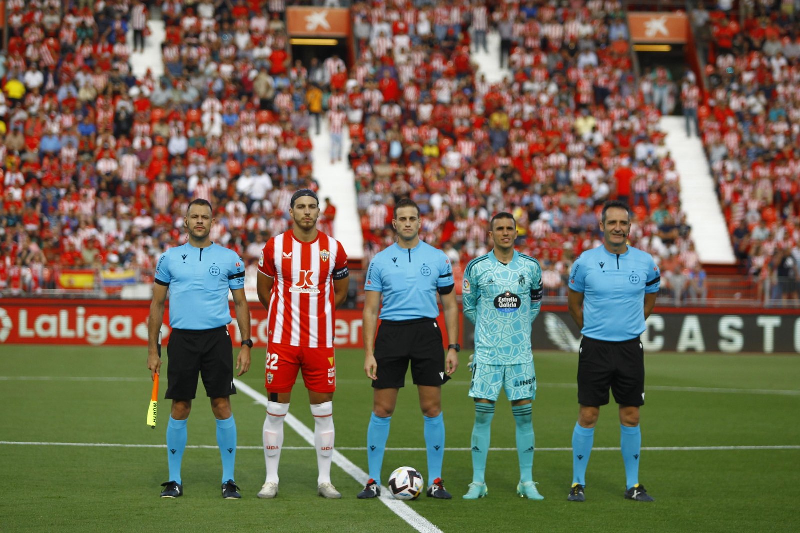 Imágenes del partido U.D. Almería-Real Valladolid C.F.