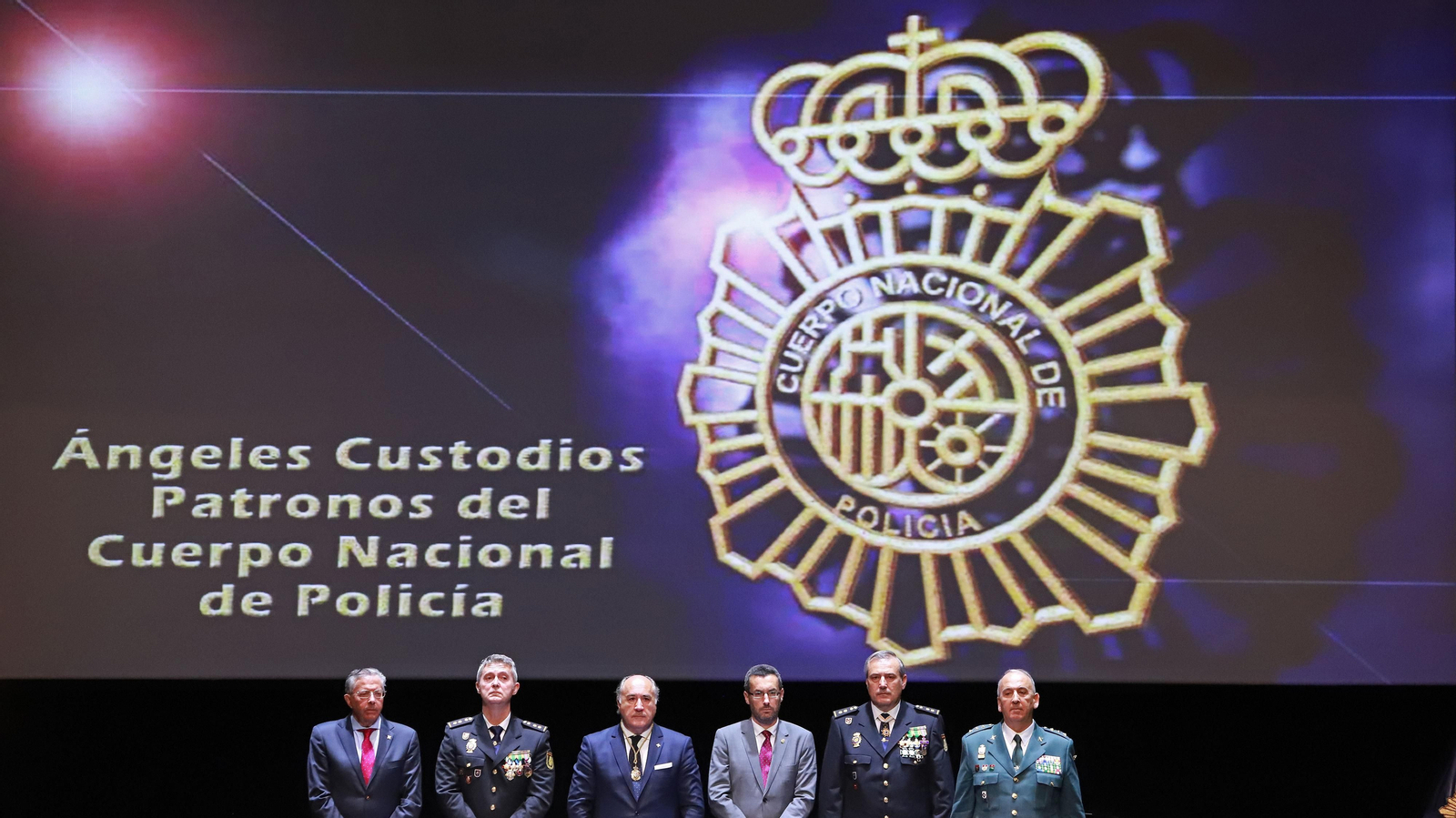 Las mejores fotos del Día de la Policía Nacional en la comarca