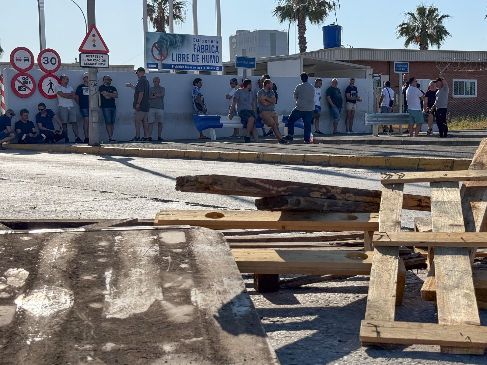 Fotos de la jornada del jueves de la huelga del metal en el Campo de Gibraltar