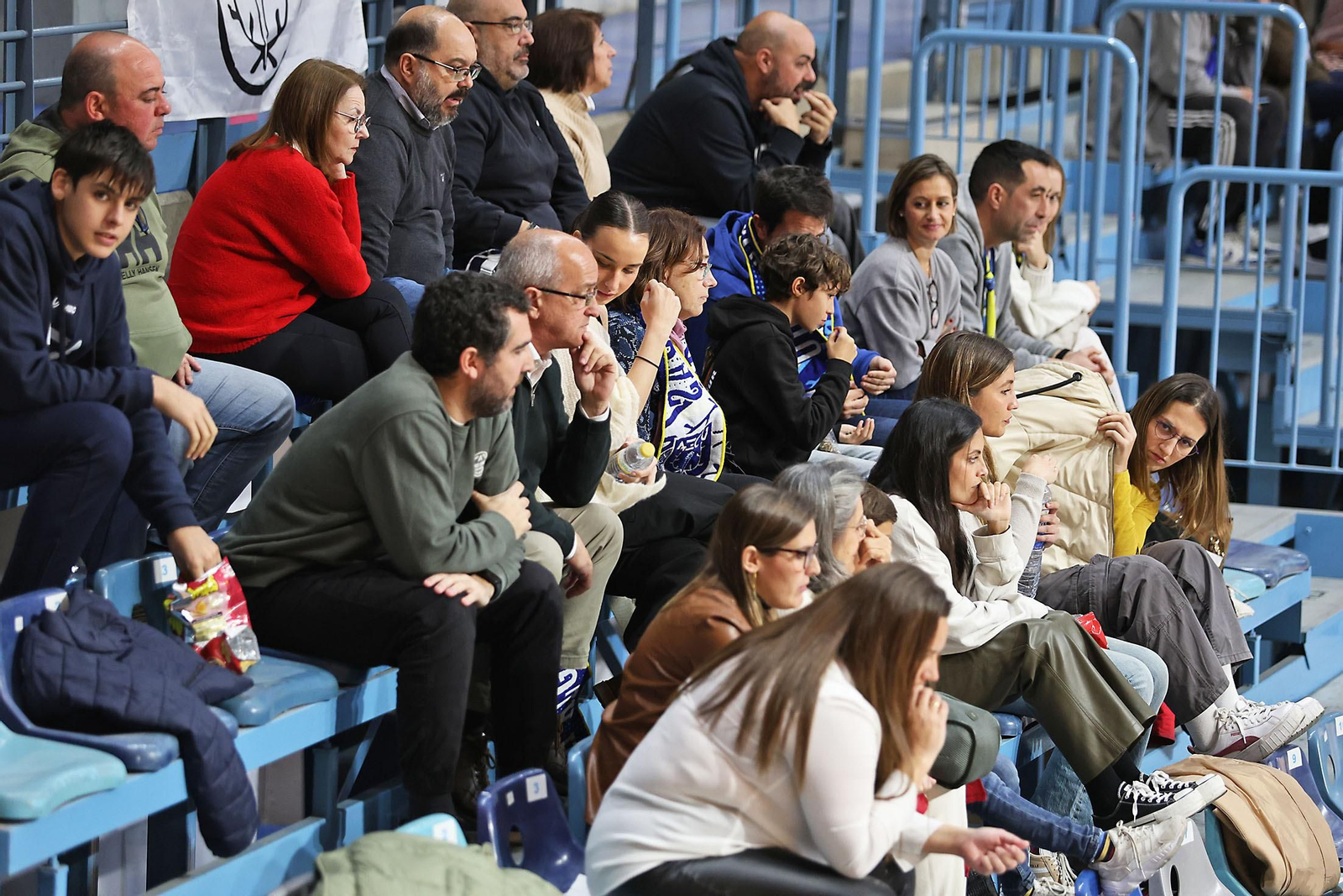 Imágenes del encuentro de baloncesto entre el Ciudad de Huelva y el Damex UDEA Algeciras