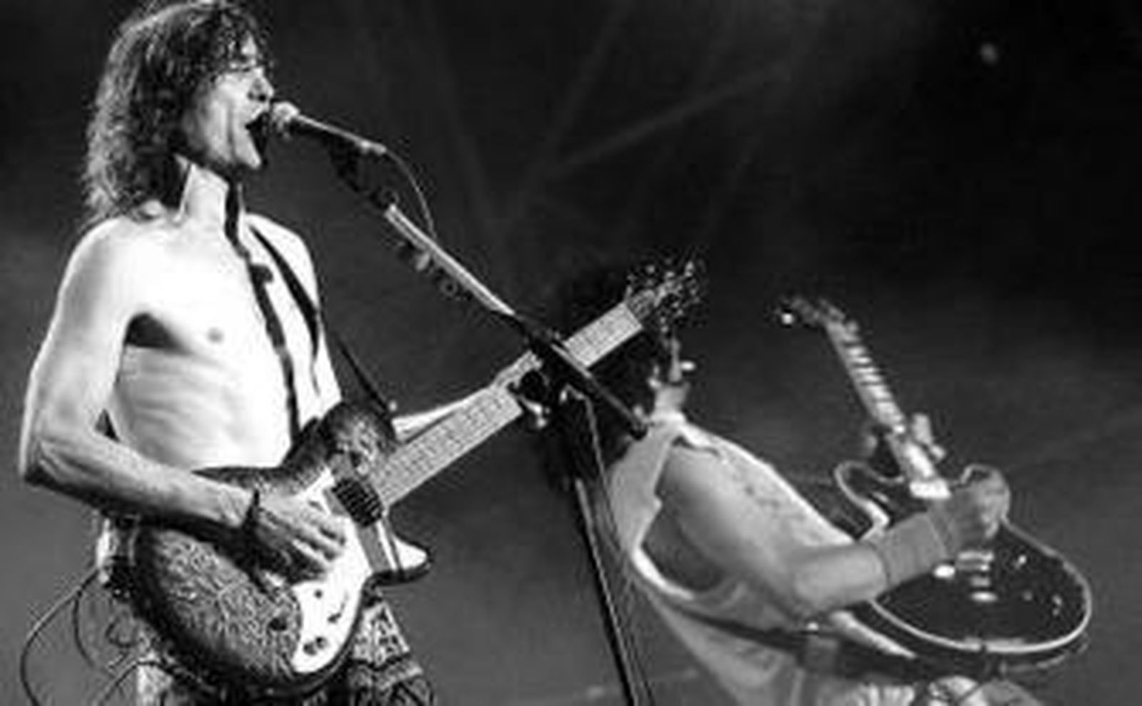 Robe Iniesta en una de sus últimas actuaciones en Málaga.