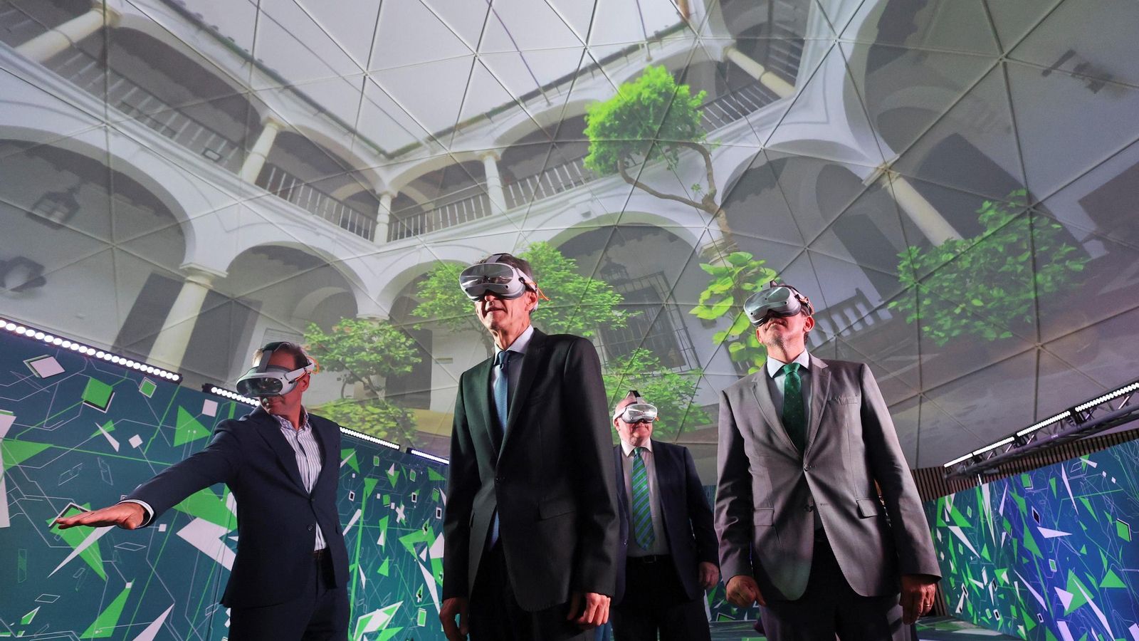 El Espacio Fundación Unicaja con el que la institución celebra su décimo aniversario, en imágenes