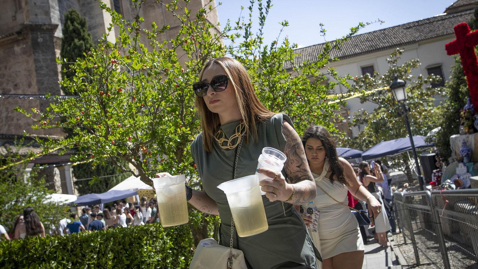 Búscate en las mejores fotos de las Cruces en Granada