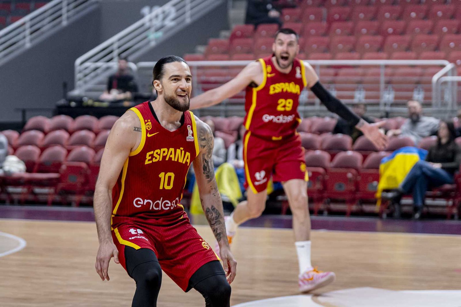 Buen papel de Francis Alonso en el triunfo de España ante la Ucrania de Daniil Shelist (66-86)