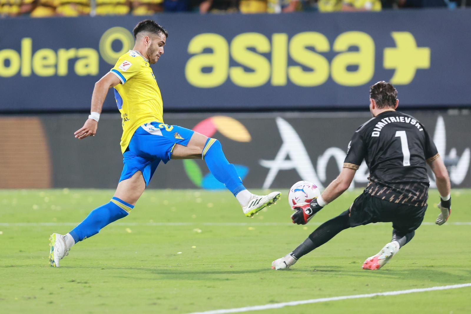 Las imágenes del Cádiz CF-Rayo Vallecano