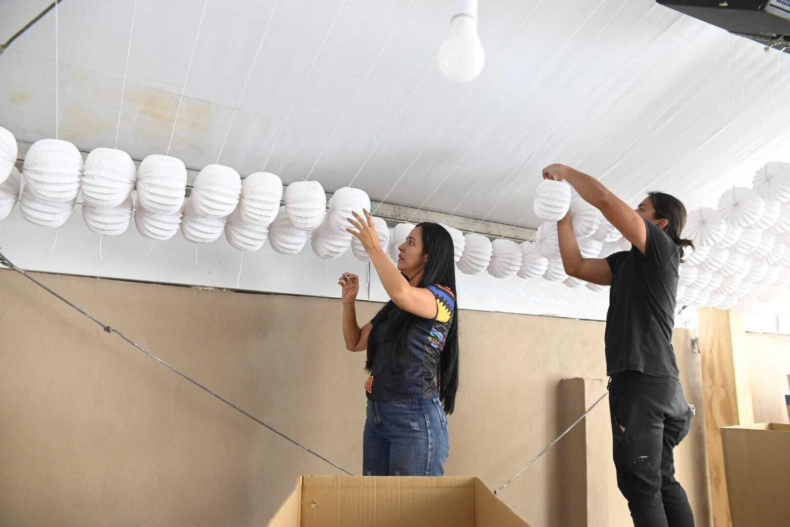 Cuenta atrás para el inicio de la Feria de Córdoba: así avanza el montaje en El Arenal, en imágenes