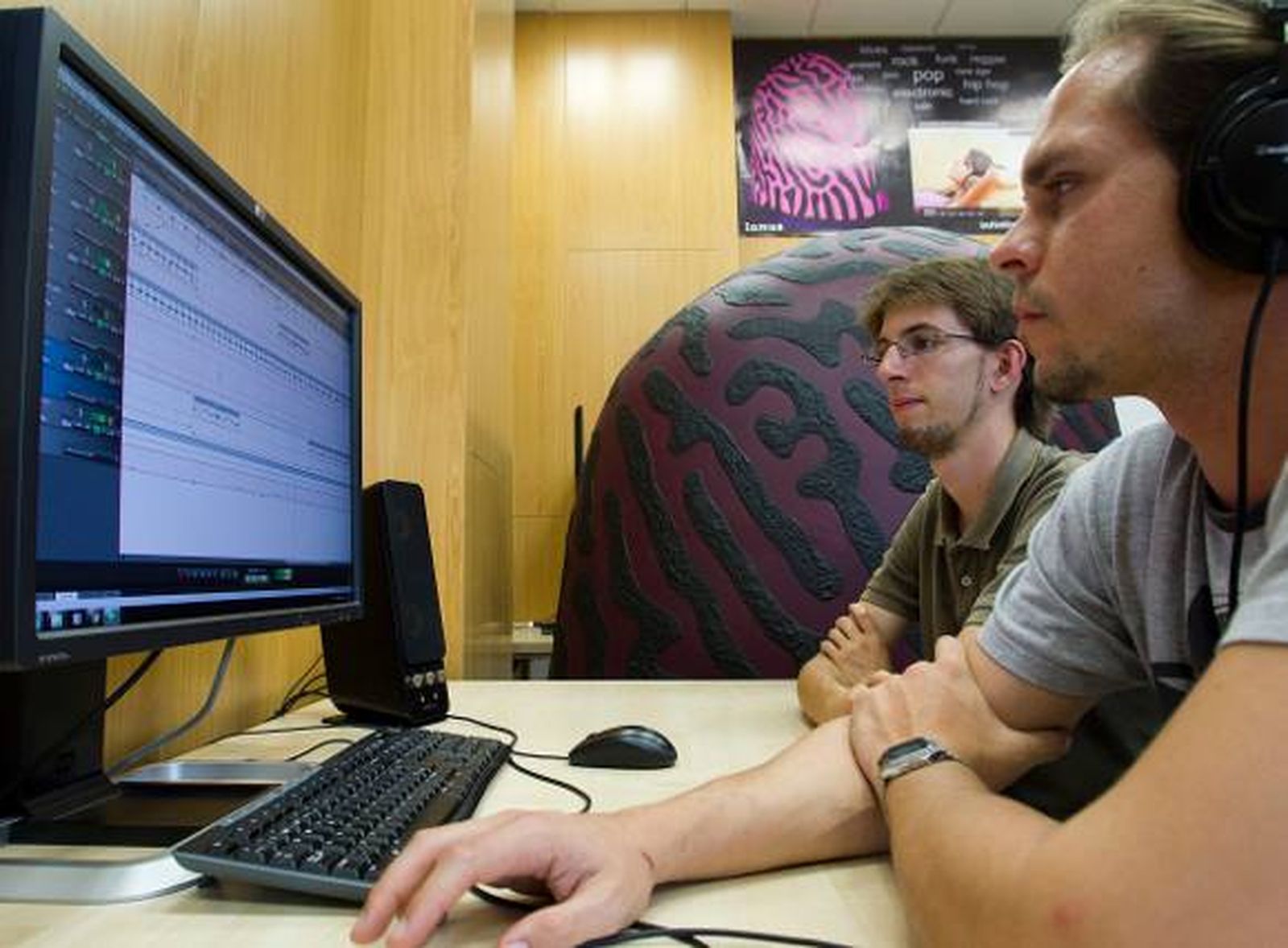 La creación de empleo crece en sectores como la investigación