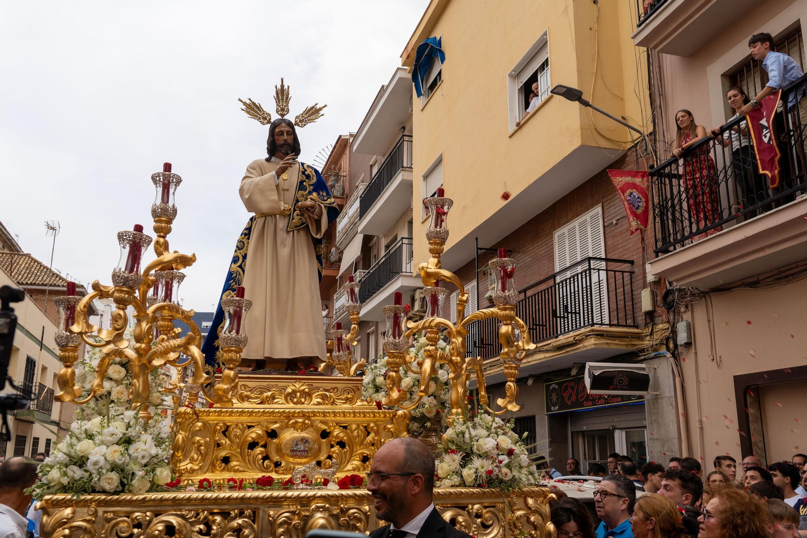 Imágenes del traslado del Cristo del Amor a la Concepción