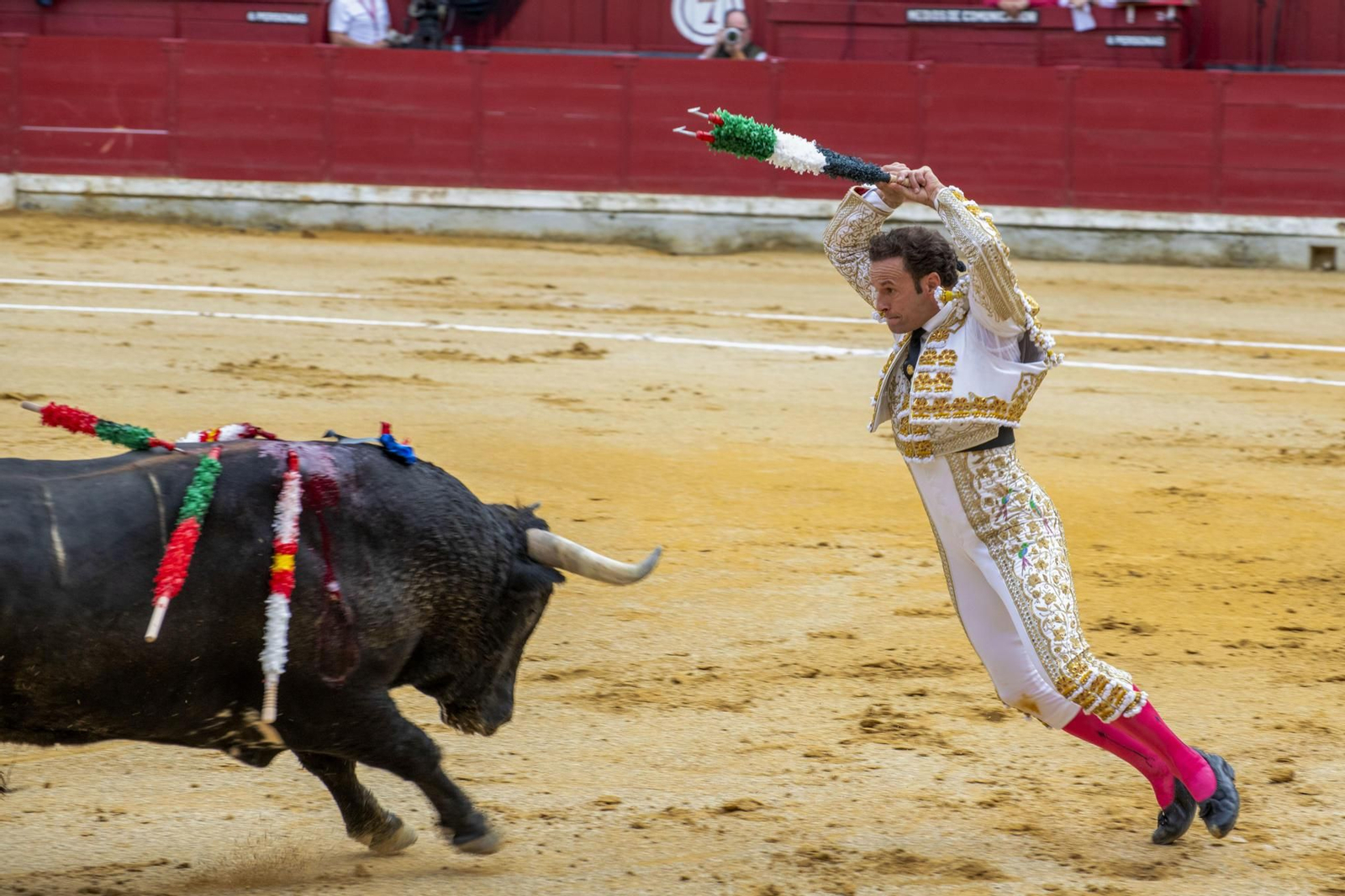 La primera corrida de San Lucas con el Fandi, Ferrera y Escribano, en imágenes