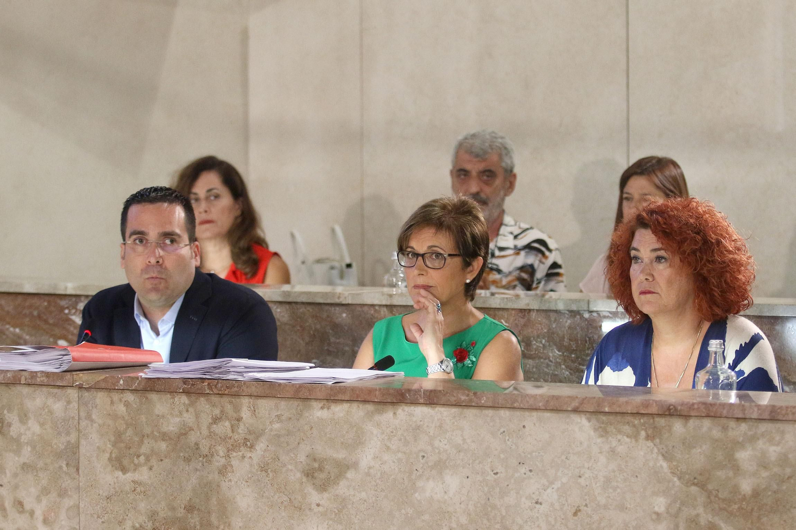 Grupo Municipal Socialista en su bancada en el salón de plenos