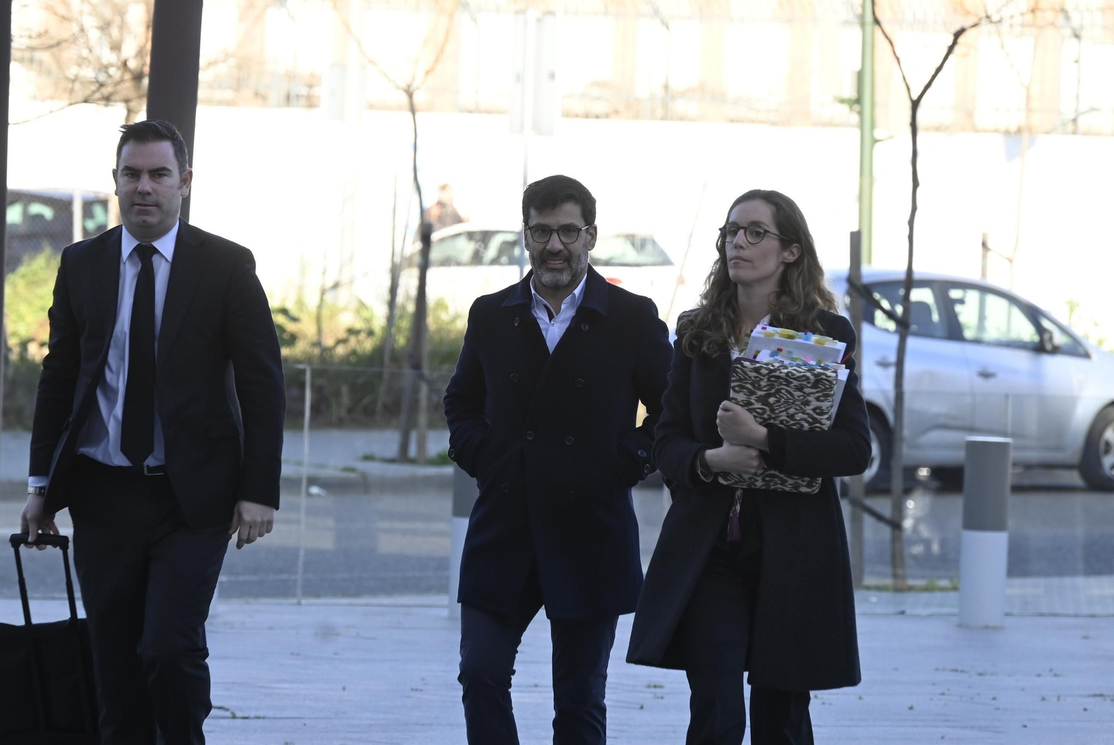 El inicio del juicio contra los expresidentes del Córdoba CF, Carlos González y Jesús León, en imágenes