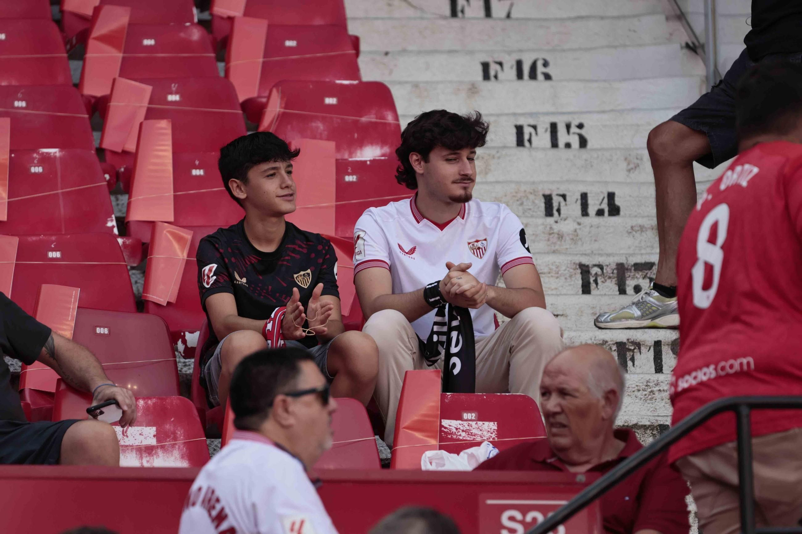 Búscate en el Sevilla - Betis