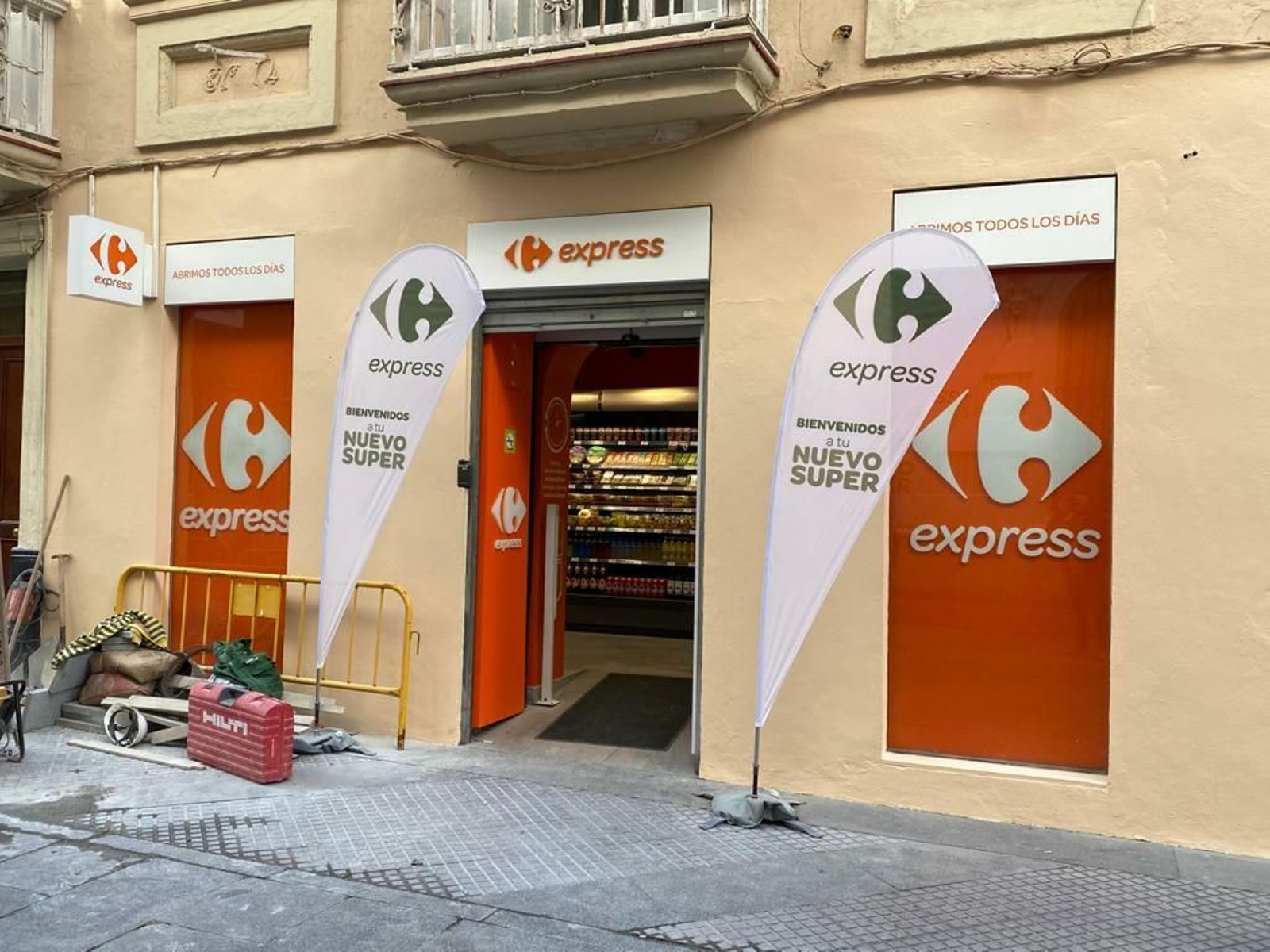 Carrefour ha vuelto a la calle Ancha de Cádiz