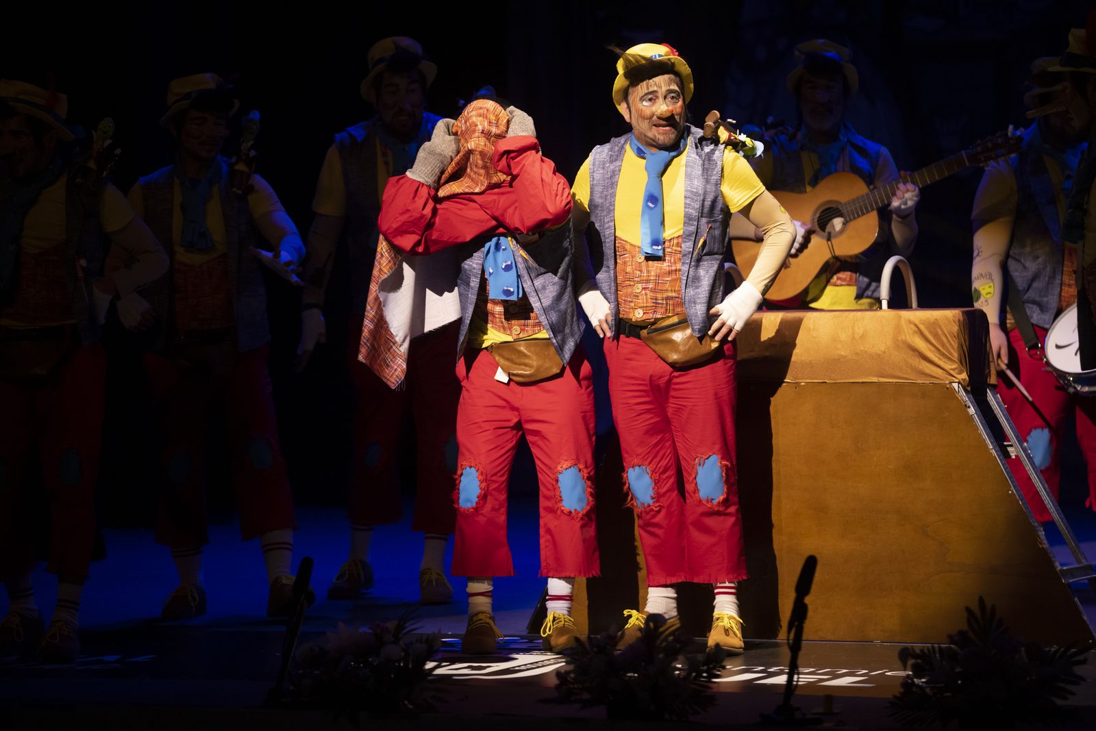 Imágenes de la actuación de la murga de Ayamonte "Los embusteros" en el Carnaval Colombino