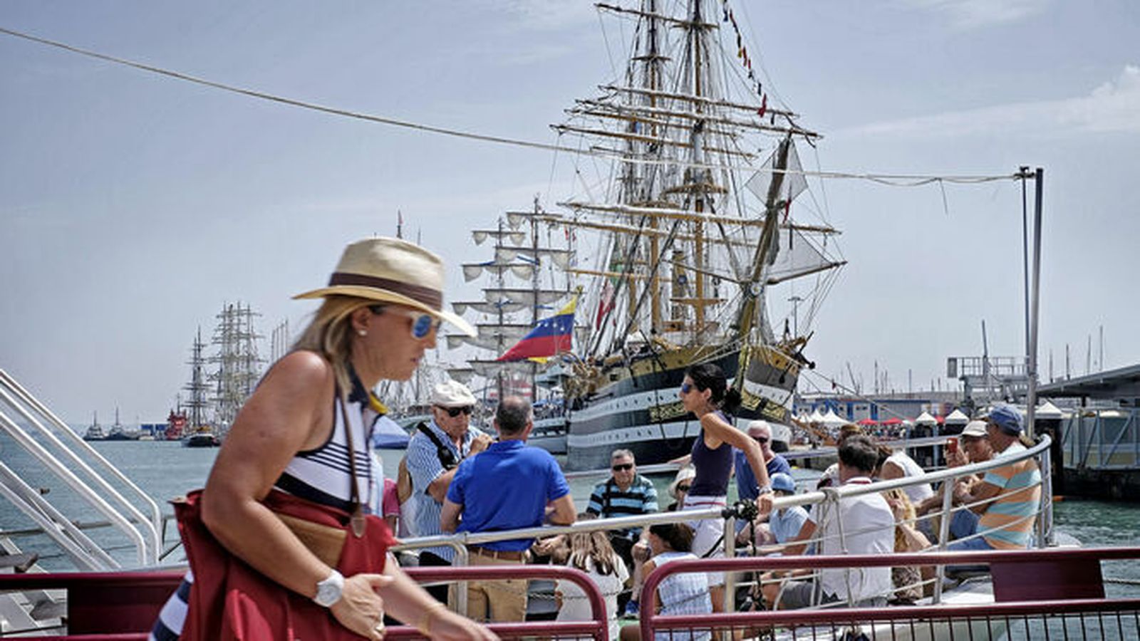 Imagen del muelle en la regata de grandes veleros de 2016