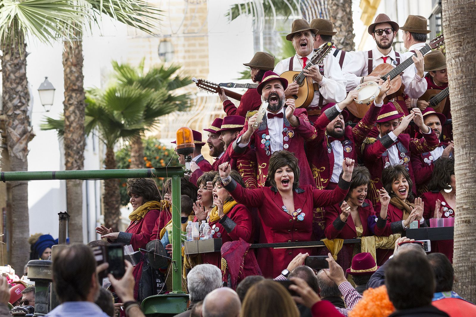 Las imágenes de la Batalla de Coplas y el carrusel de la Viña