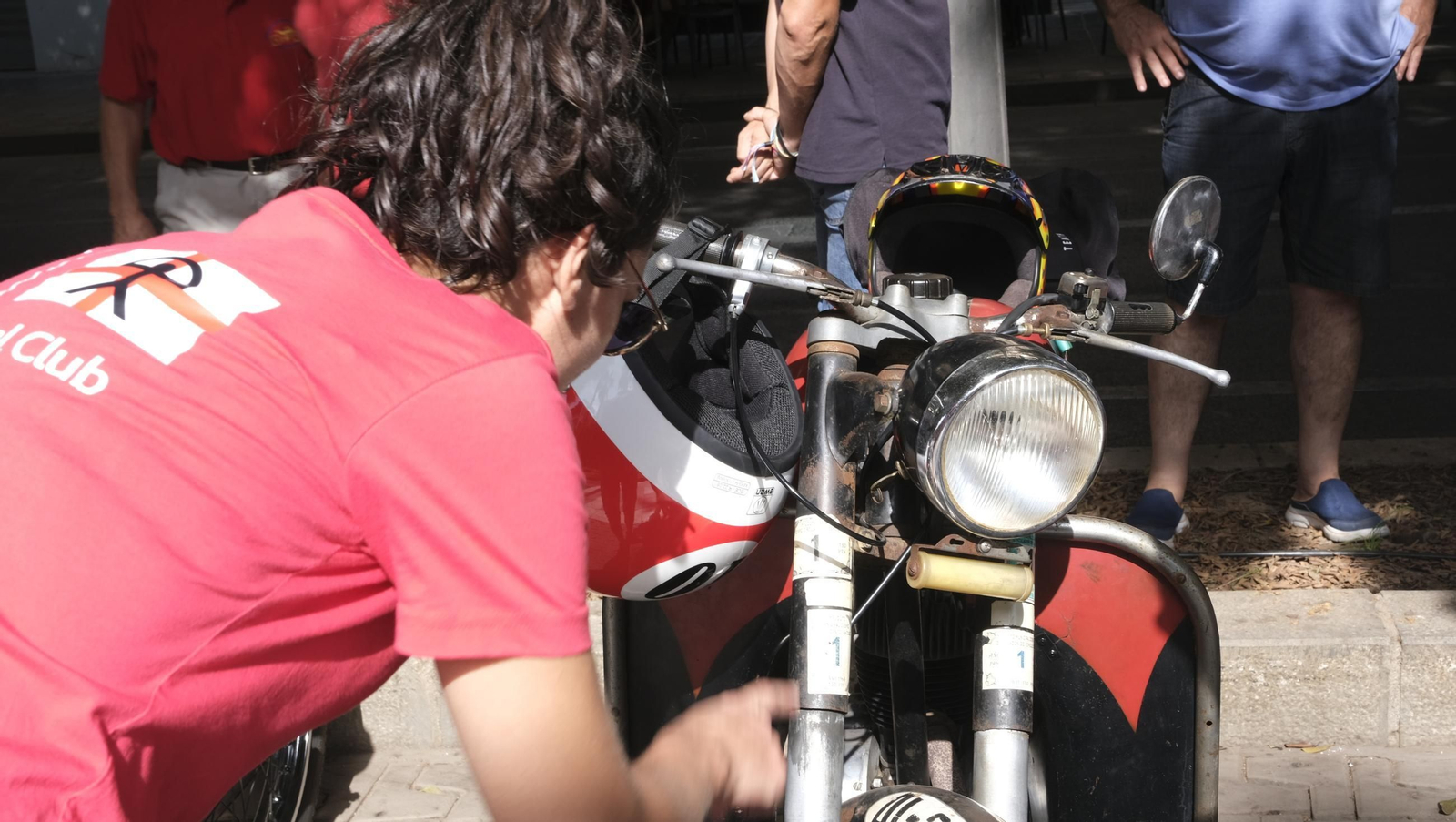 Exposición de motos antiguas y Ducatis en la Feria de Almería 2025, en imágenes