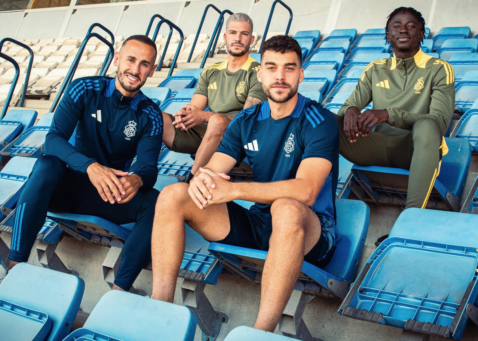 Ropa de entrenamiento y chándal de paseo para la nueva temporada.