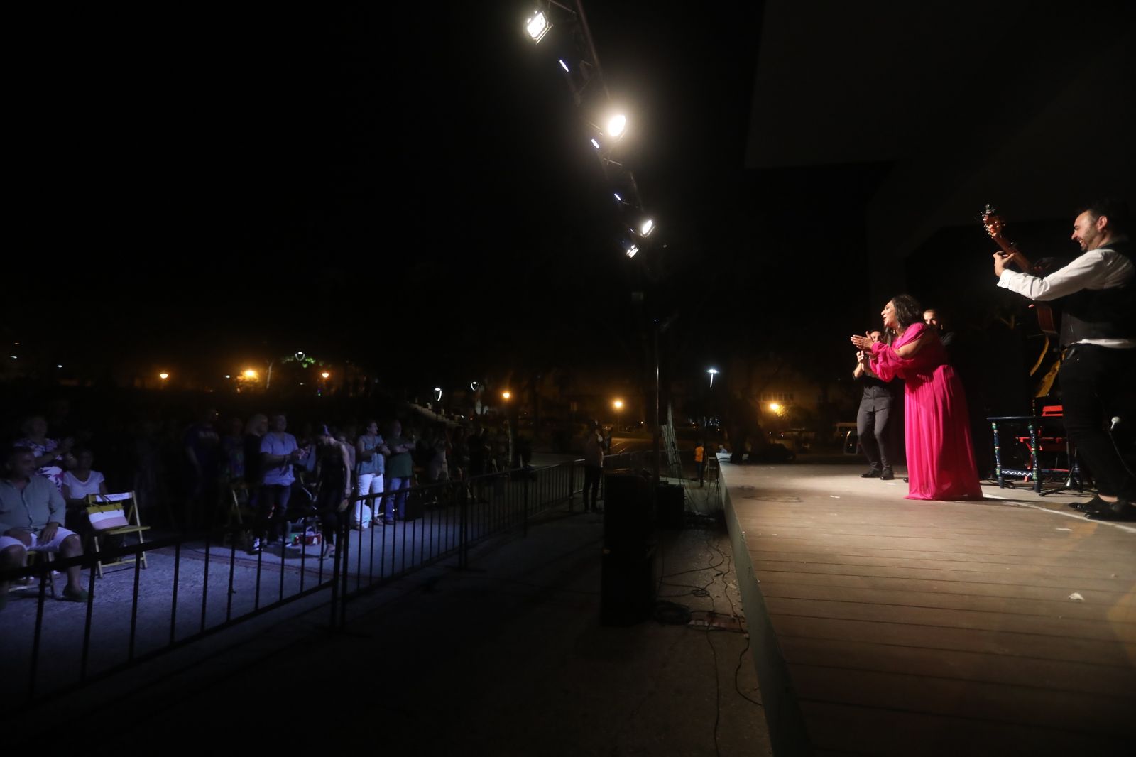 La noche flamenca en el Parque de San Fernando, en imágenes