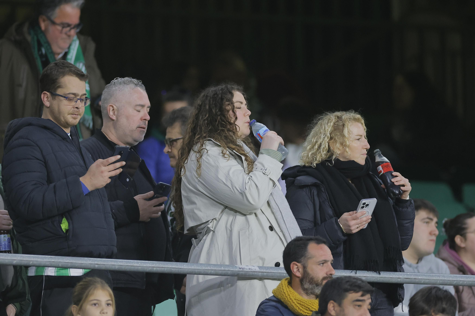 Búscate en las fotos del Betis-Girona