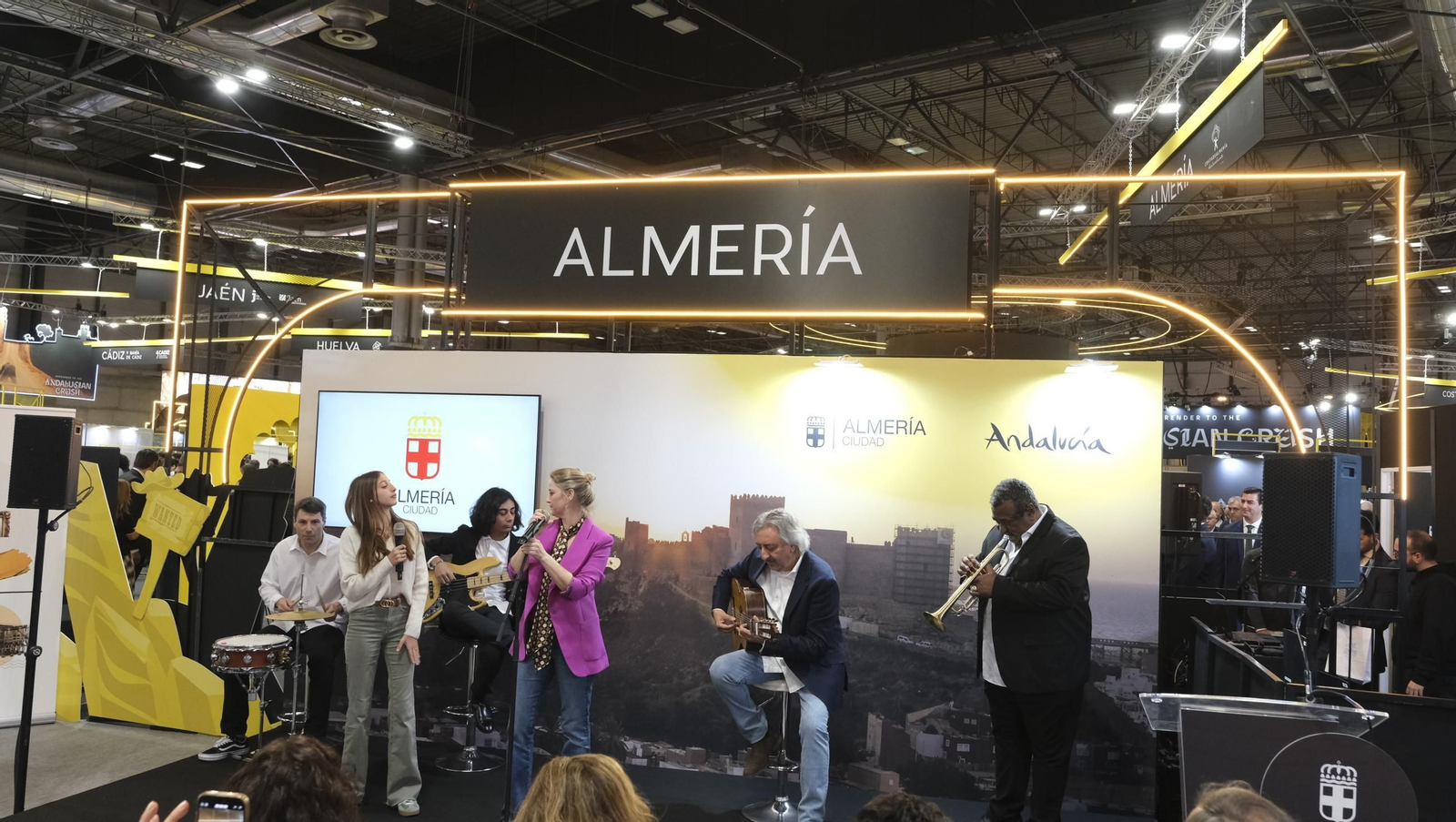 Las imágenes del segundo día de FITUR 2025, en Madrid