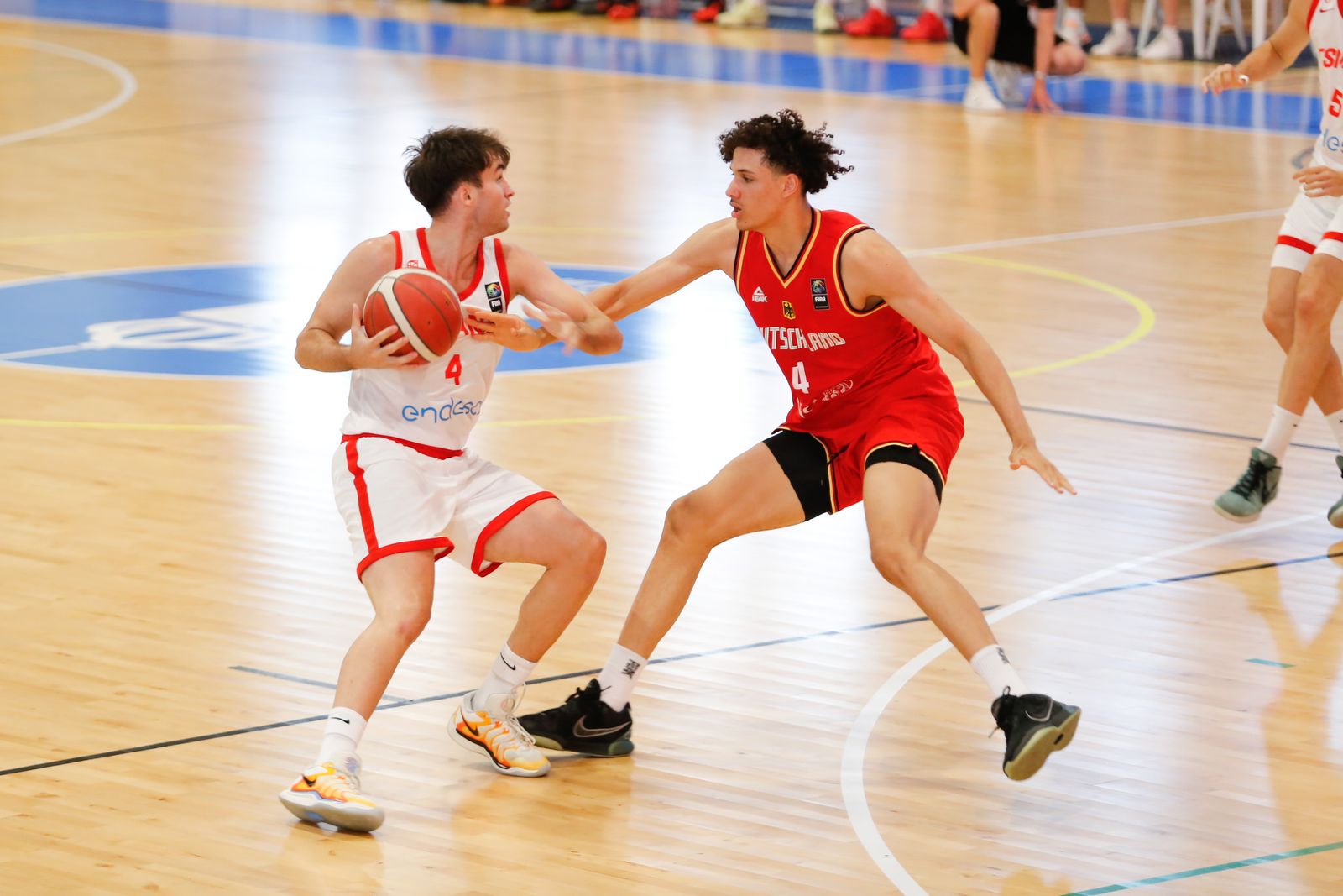 Las fotos de la primera jornada del torneo Internacional U20 de baloncesto de La Línea