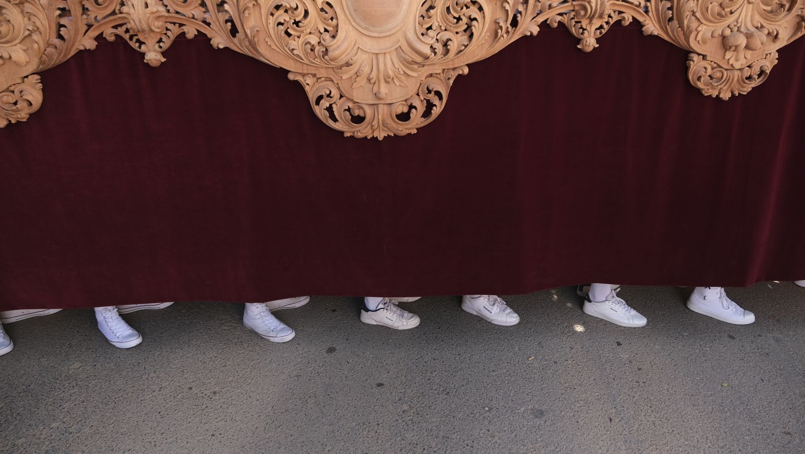 Fotogalería de la procesión de La Estrella. Semana Santa de Almería 2022.