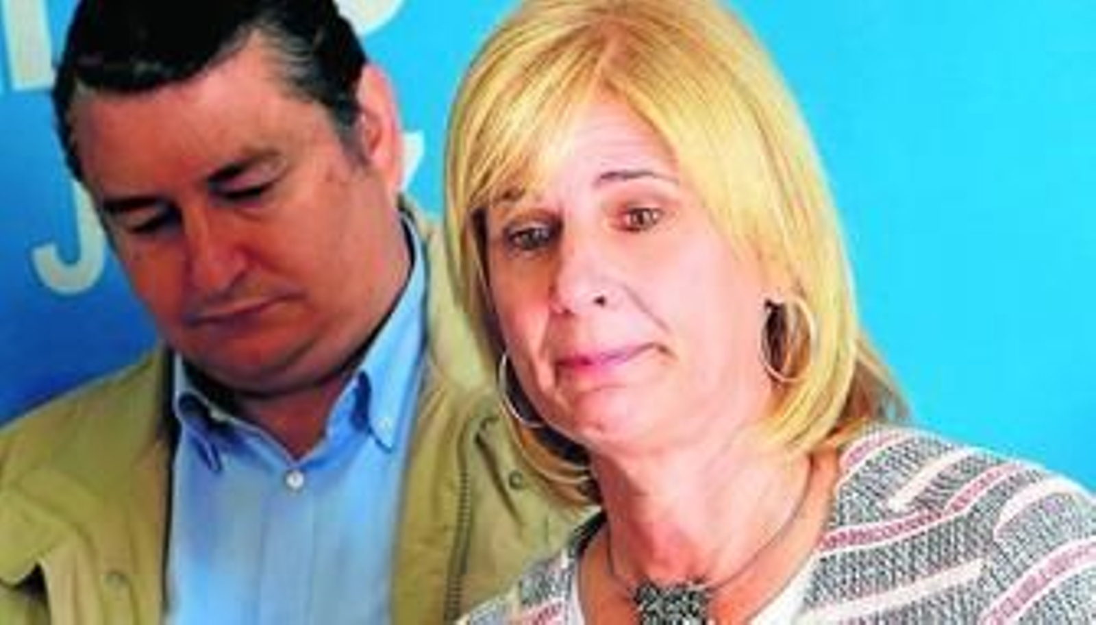 Pelayo, visiblemente emocionada, durante su comparecencia ayer junto a Antonio Sanz.