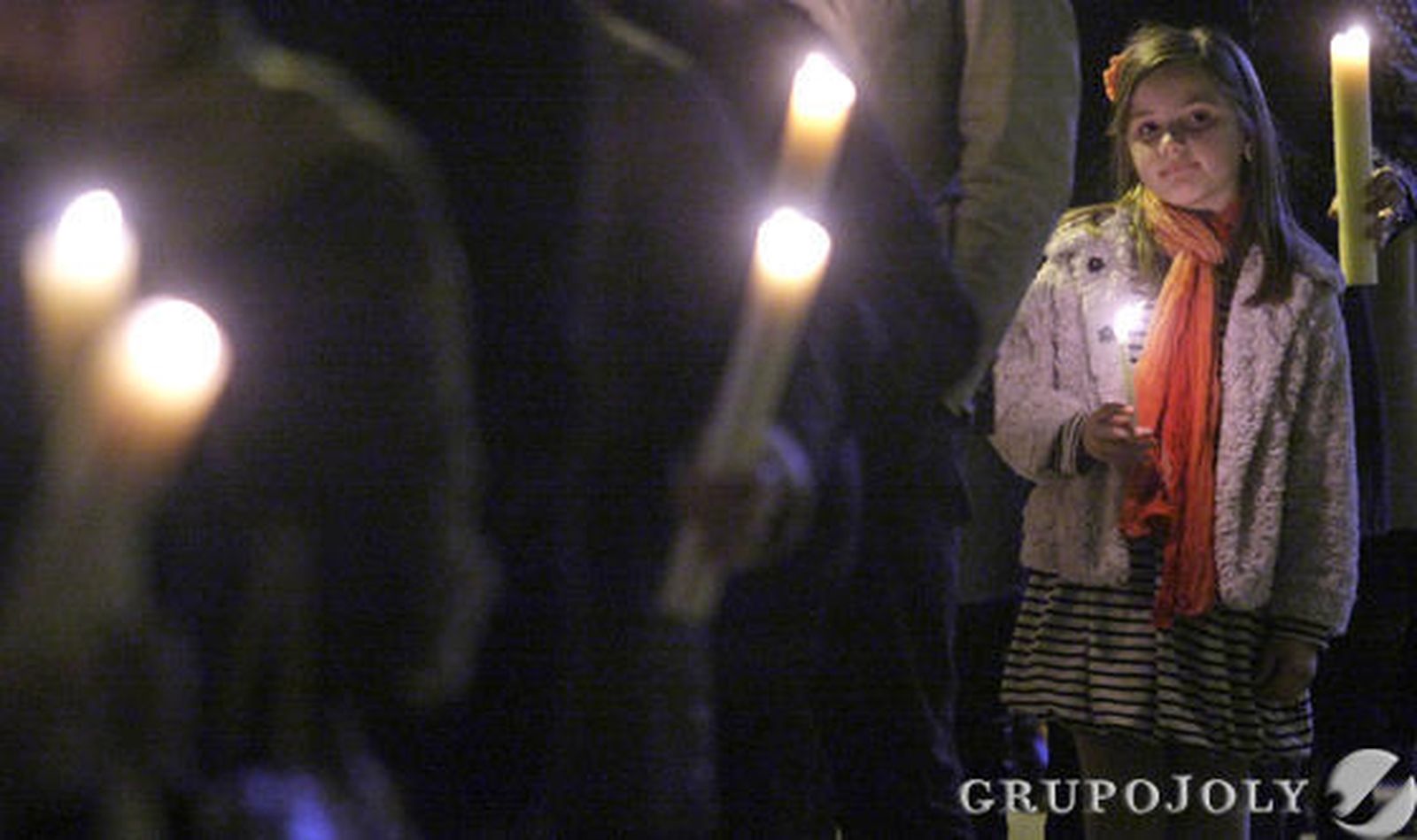 La imagen de Jesús Resucitado procesiona por las calles de Algeciras de madrugada, una novedad este año

Foto: J.M.Q./Erasmo Fenoy