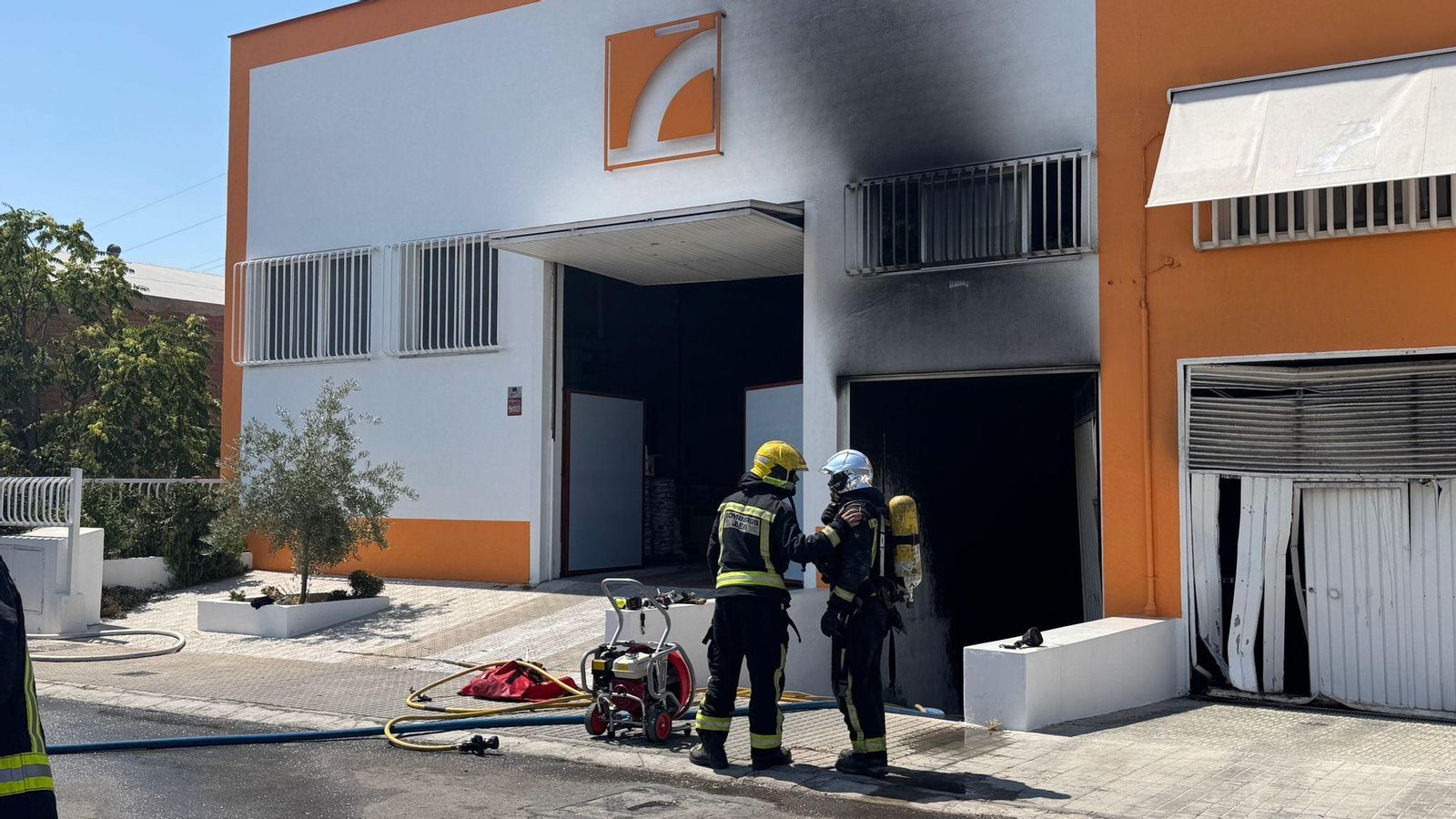 Estado en el que quedaron las instalaciones afectadas por el fuego.