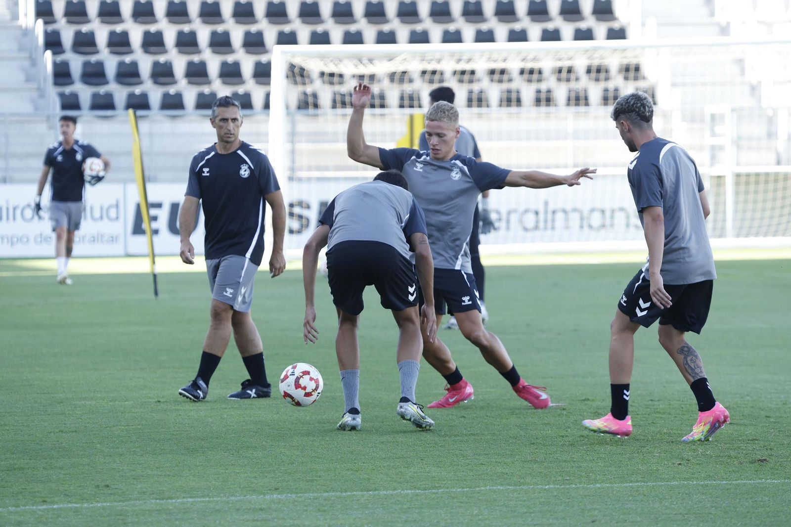 Las fotografías del primer entrenamiento de la Balona 2025-2026