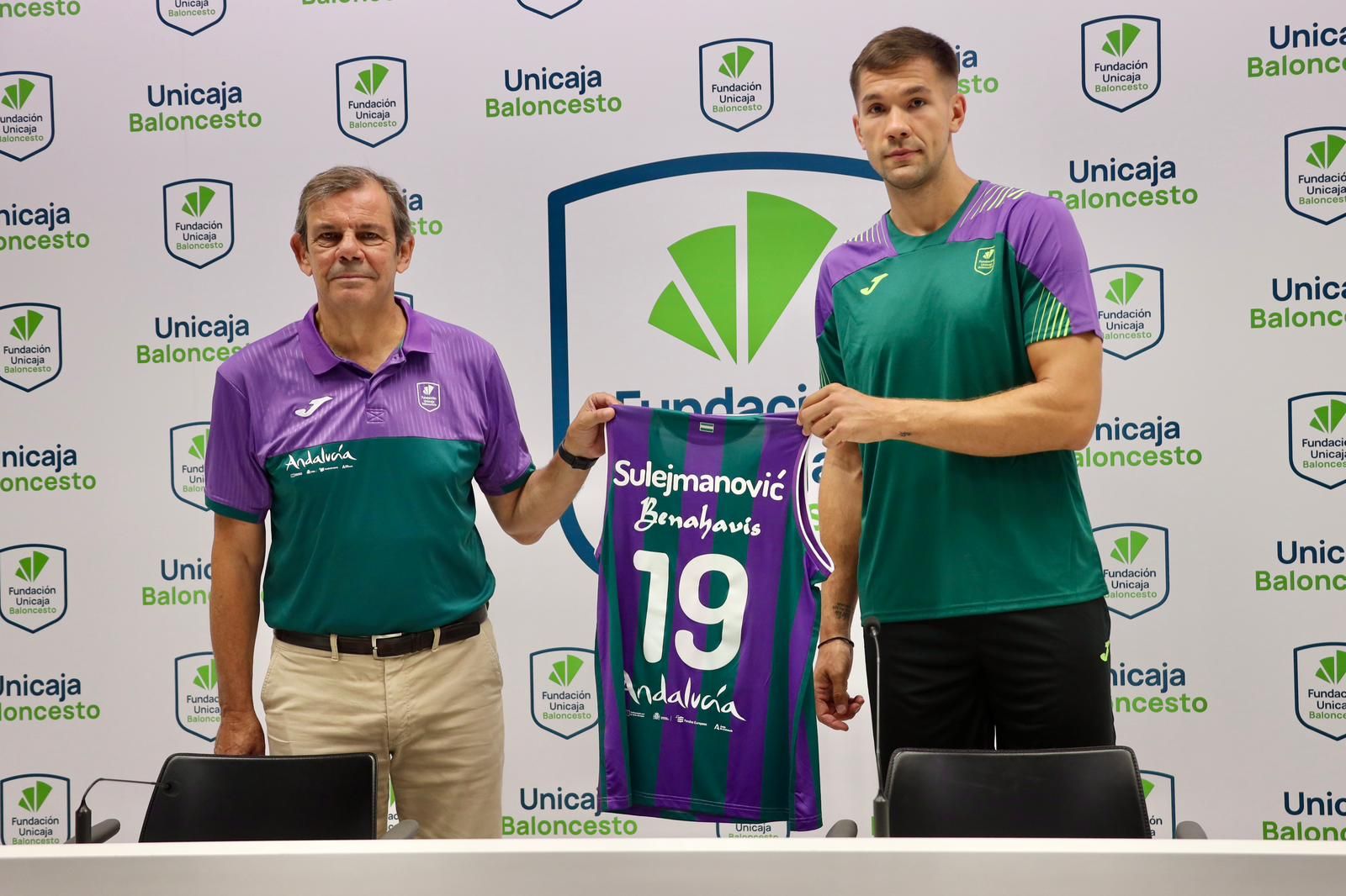 La presentación de Emir Sulejmanovic con el Unicaja, en fotos