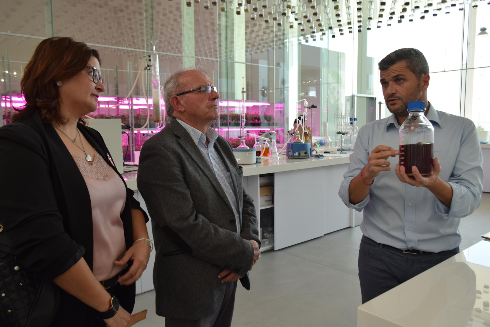 El Pleno municipal e Vícar aprueba una nueva ampliación de las instalaciones de Kimitec