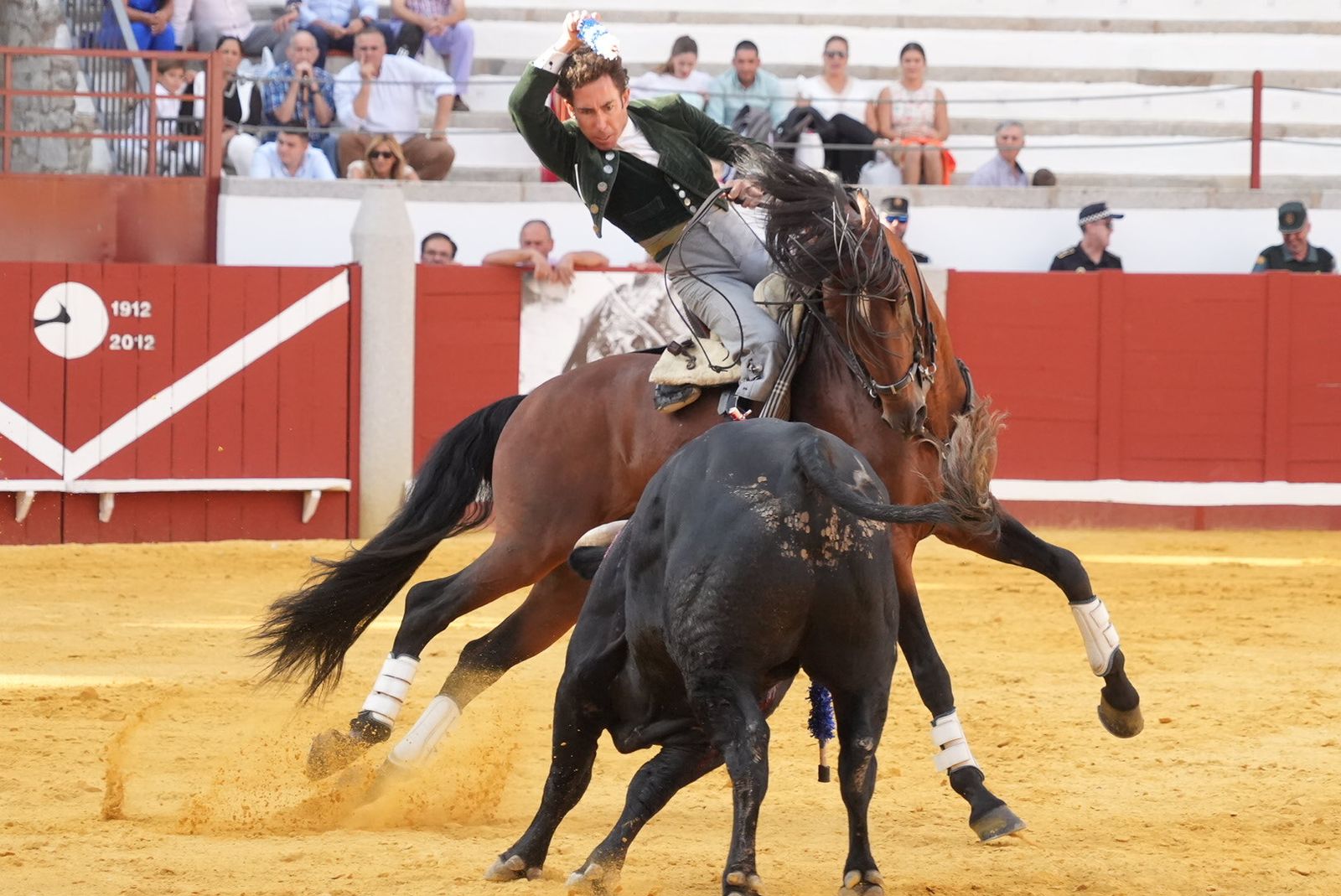 El triunfo del rejoneador Guillermo Hermoso de Mendoza en Pozoblanco, en imágenes