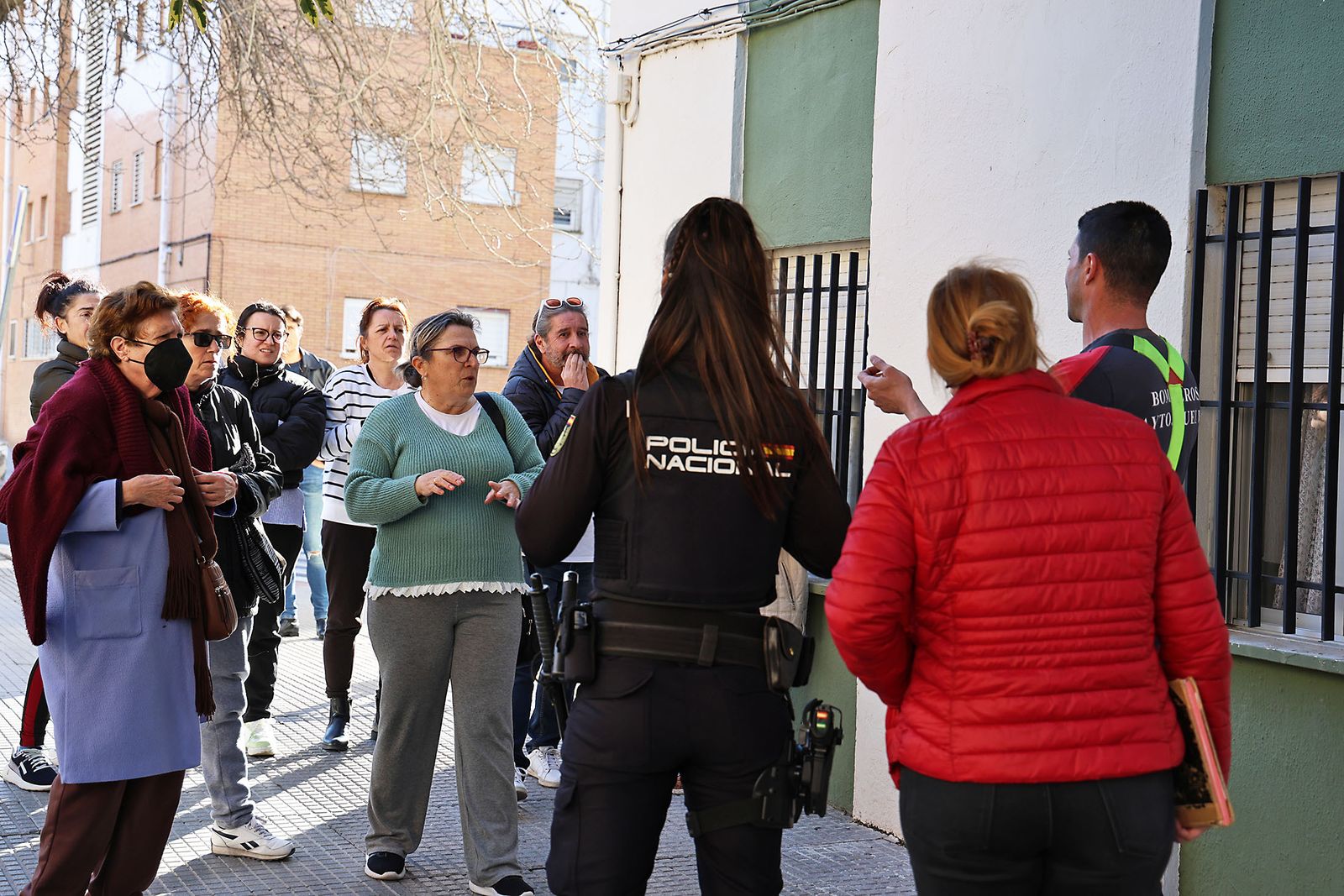 Susto en la calle Legión Española por un incendio en un cuarto de contadores