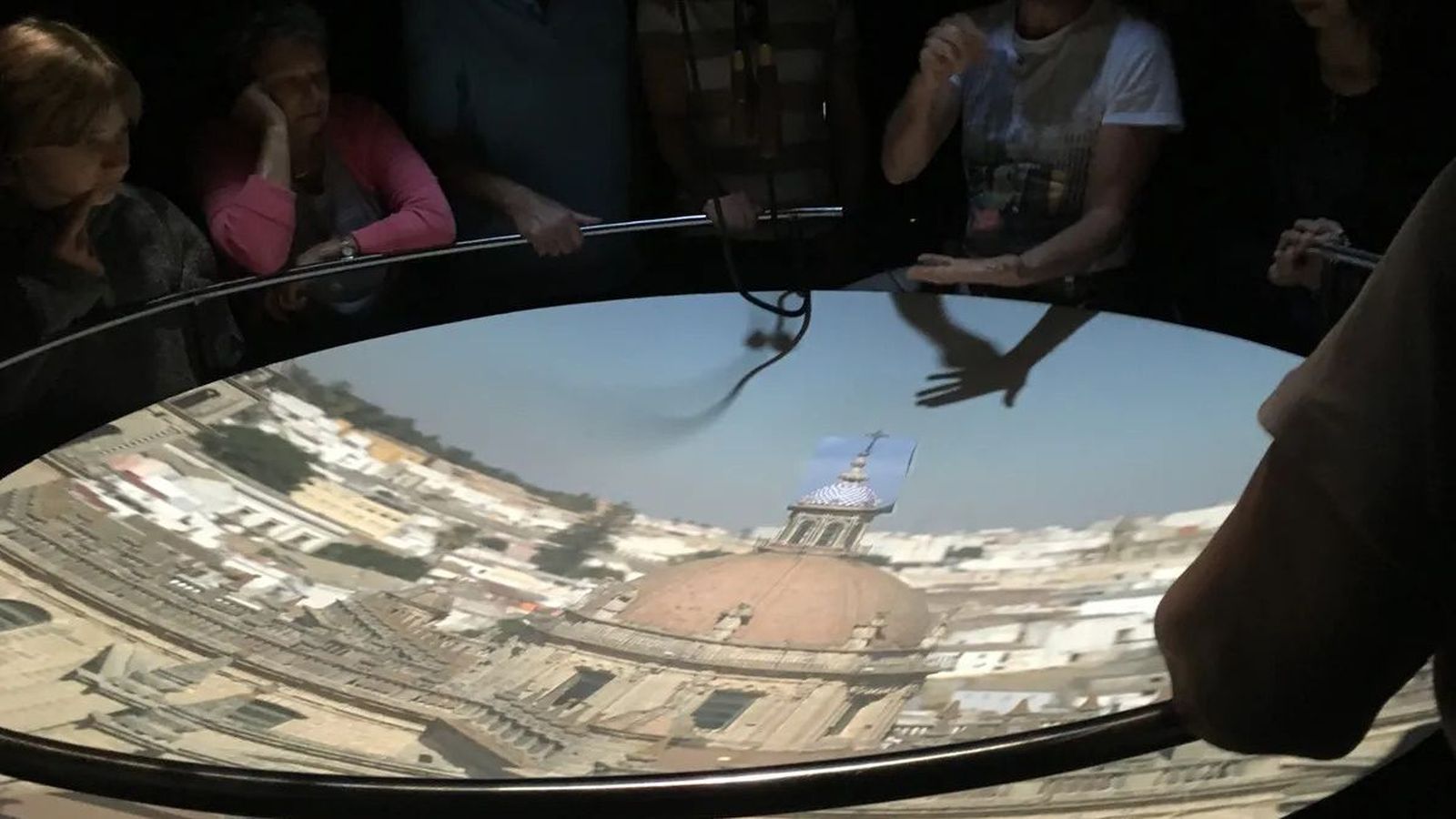 Esta es la Cámara Oscura del Alcázar de Jerez