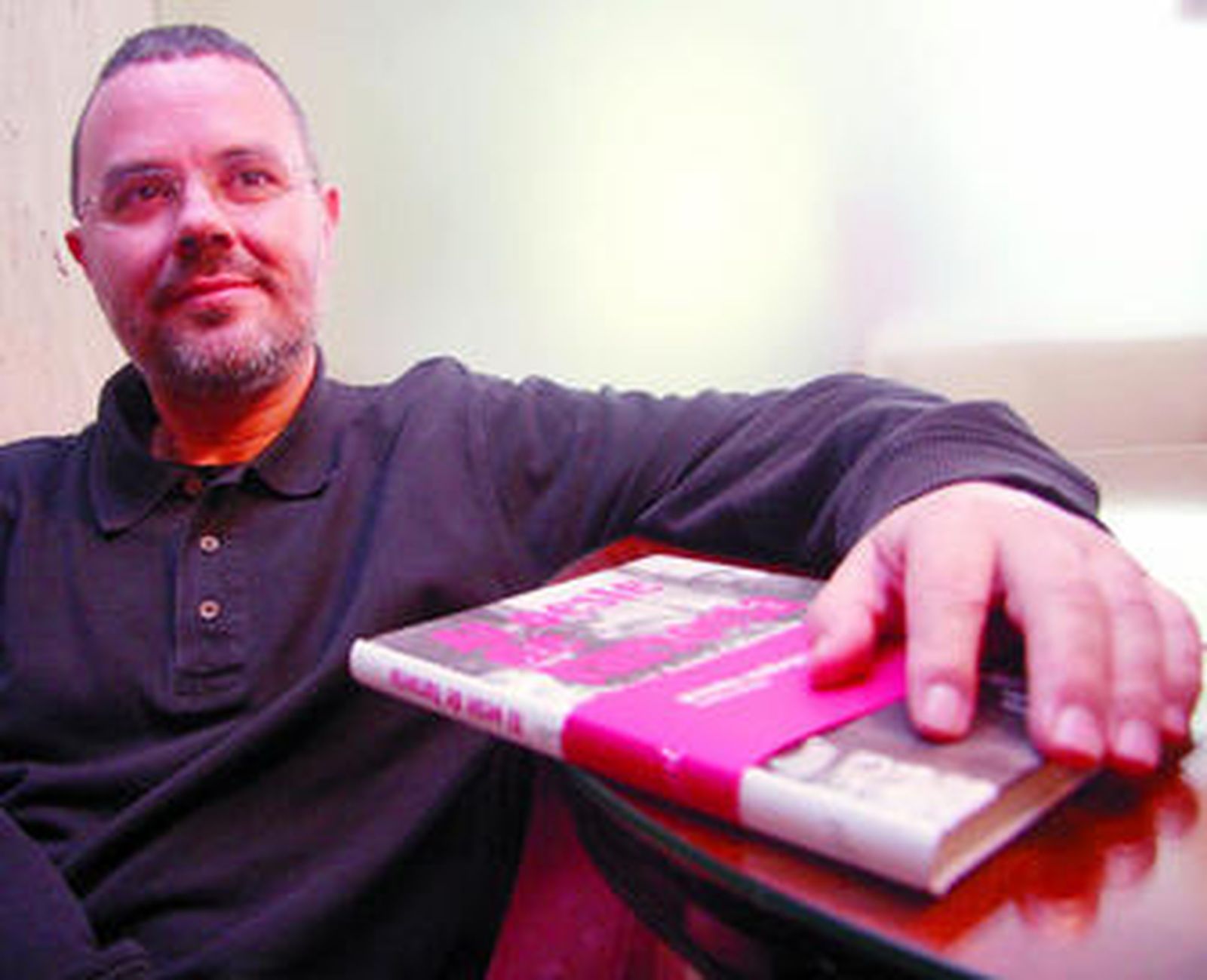 El escritor José Ángel Cilleruelo, ayer en un hotel sevillano.